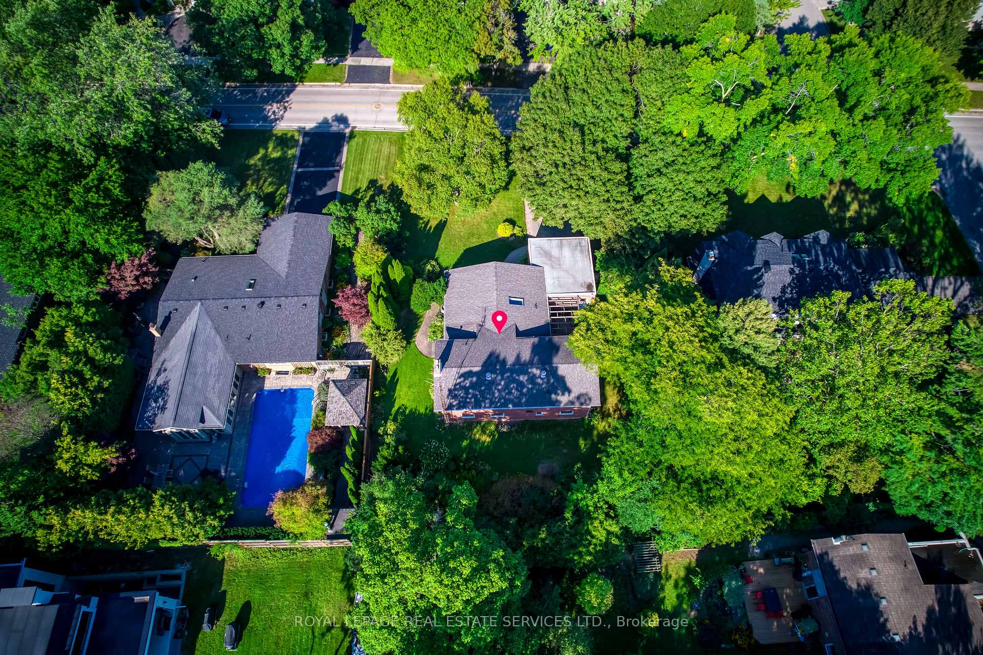 Photo 10 of 130 Solingate Drive, Oakville, Bronte — HOMEH
