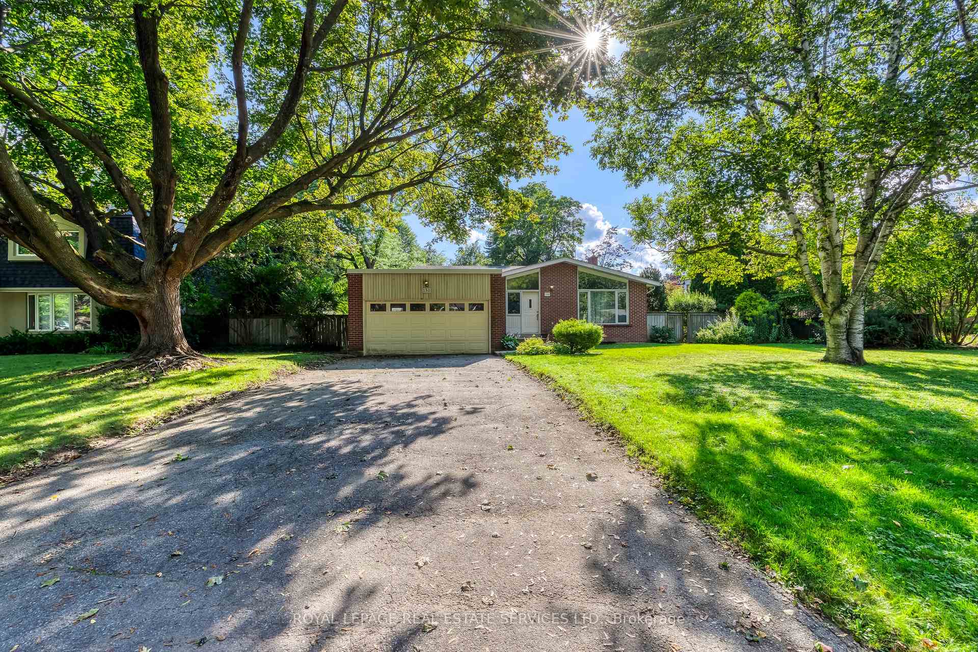 Photo 11 of 130 Solingate Drive, Oakville, Bronte — HOMEH