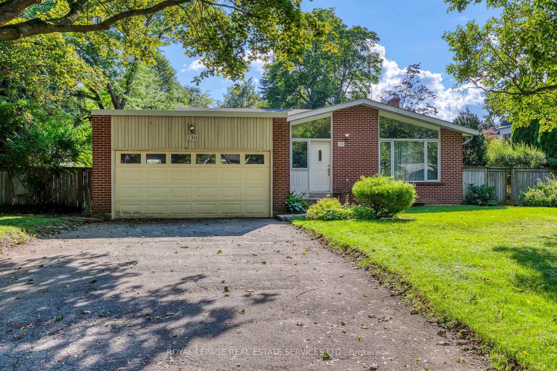 Photo 12 of 130 Solingate Drive, Oakville, Bronte — HOMEH