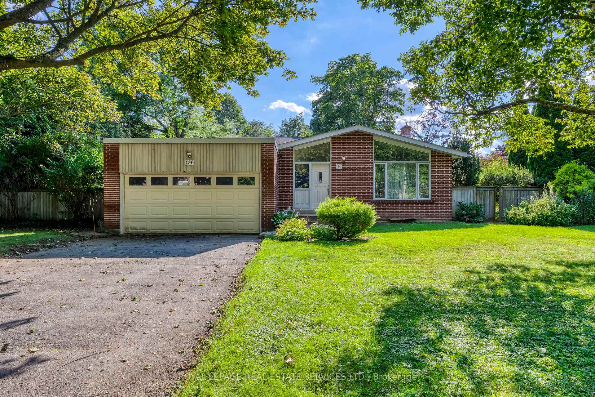Photo 13 of 130 Solingate Drive, Oakville, Bronte — HOMEH