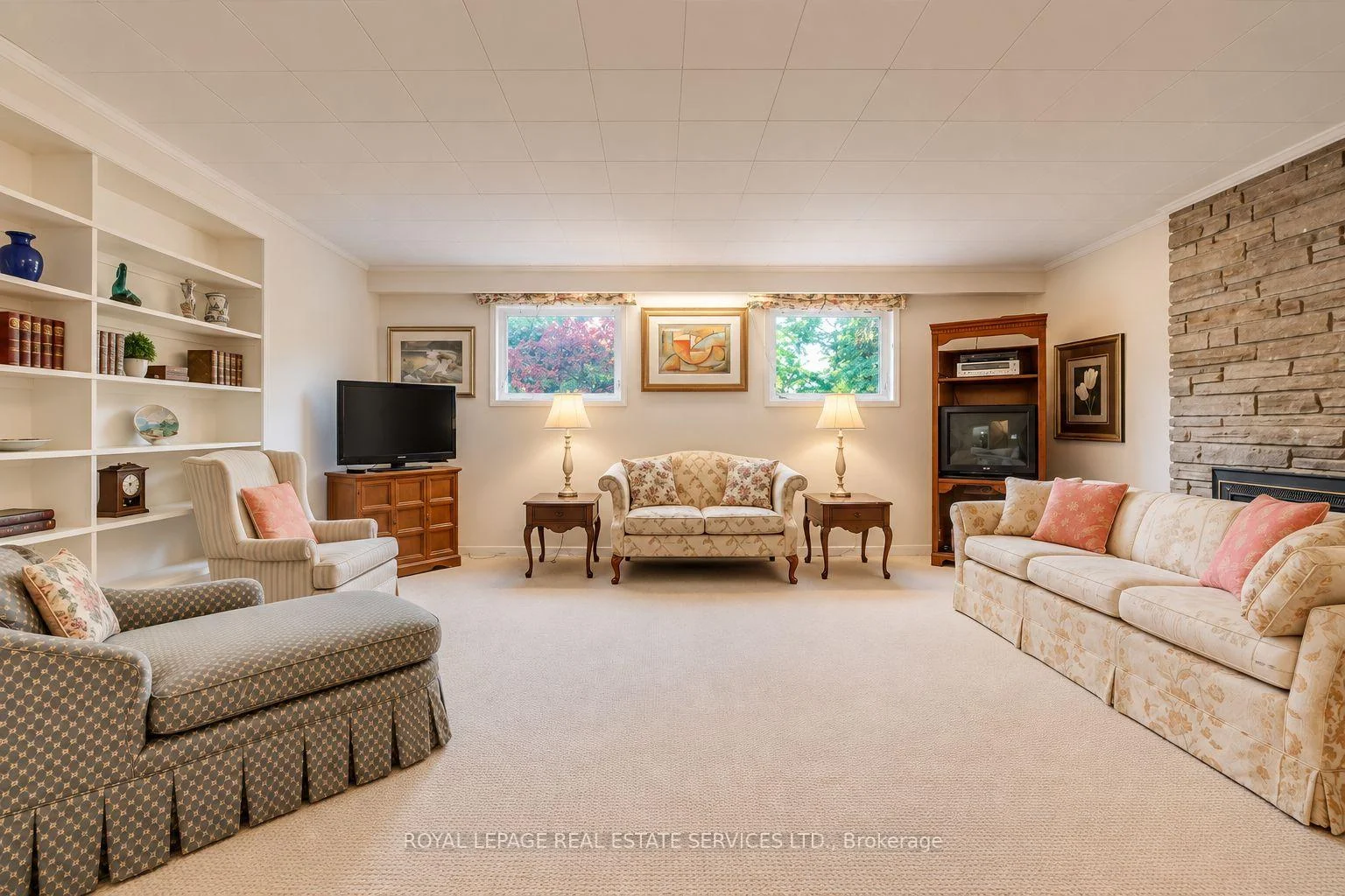 Photo 19 of 130 Solingate Drive, Oakville, Bronte — HOMEH