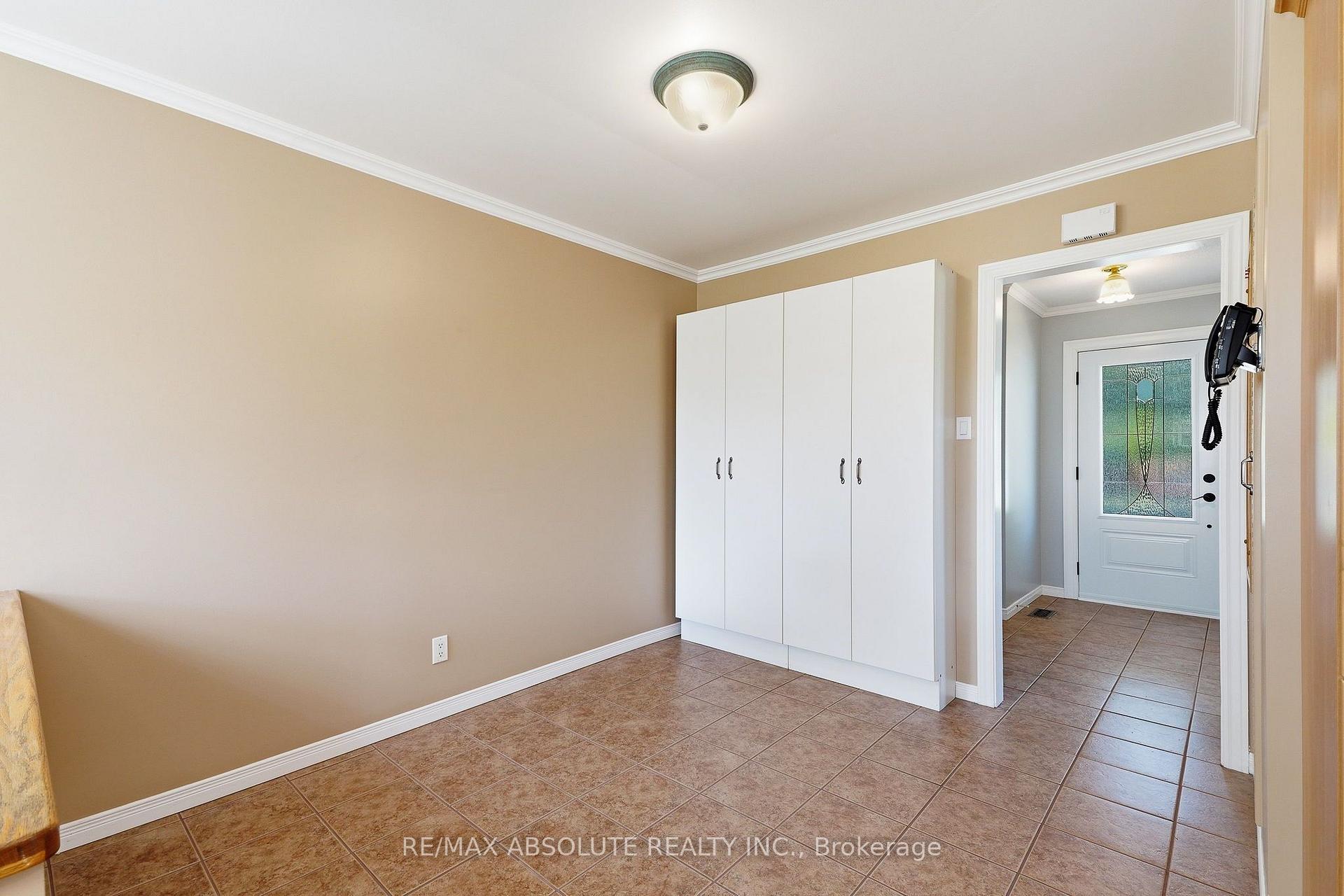 Photo 15 of 346 Galloway Drive, Ottawa, Bilberry Creek/Queenswood Heights — HOMEH