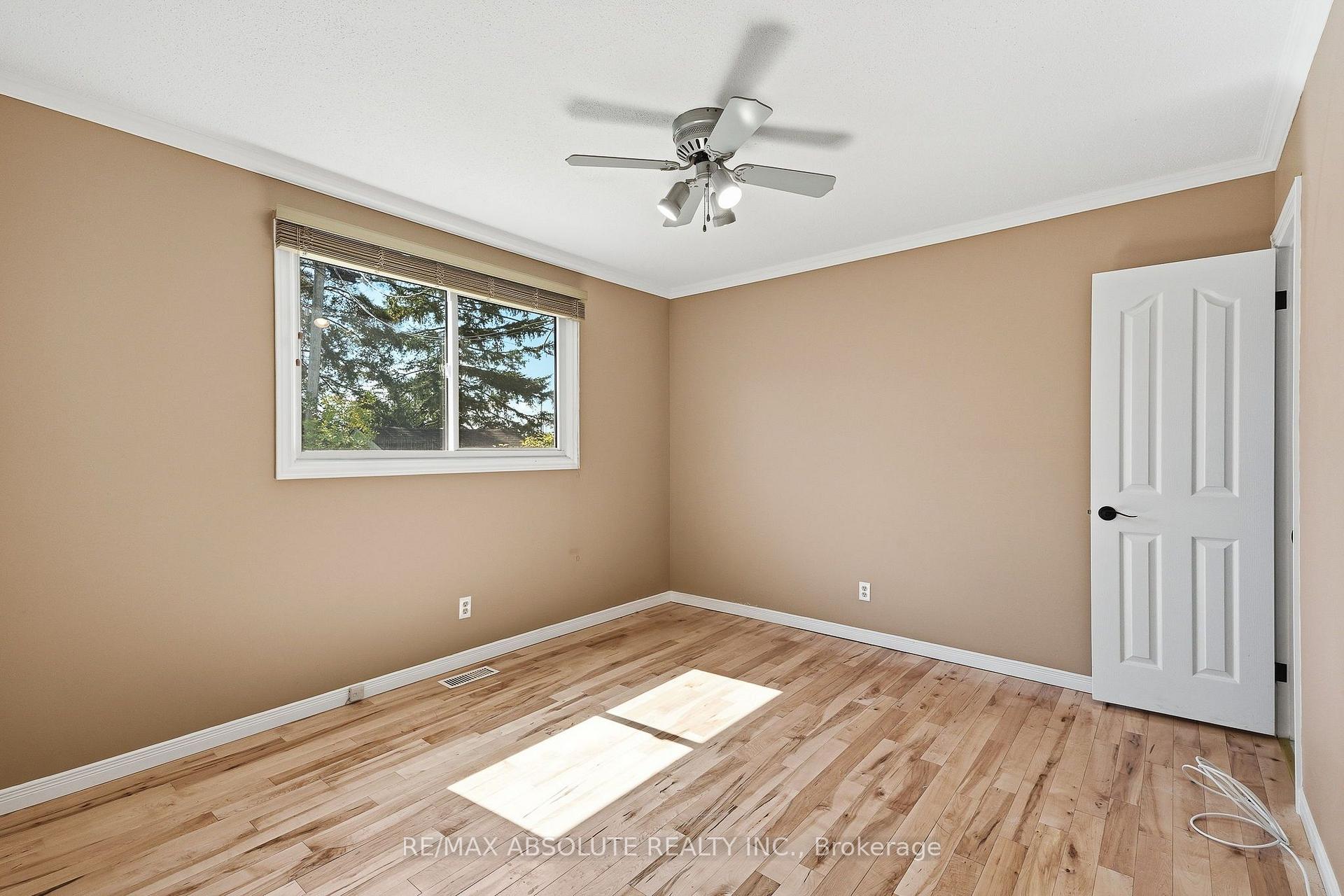 Photo 17 of 346 Galloway Drive, Ottawa, Bilberry Creek/Queenswood Heights — HOMEH
