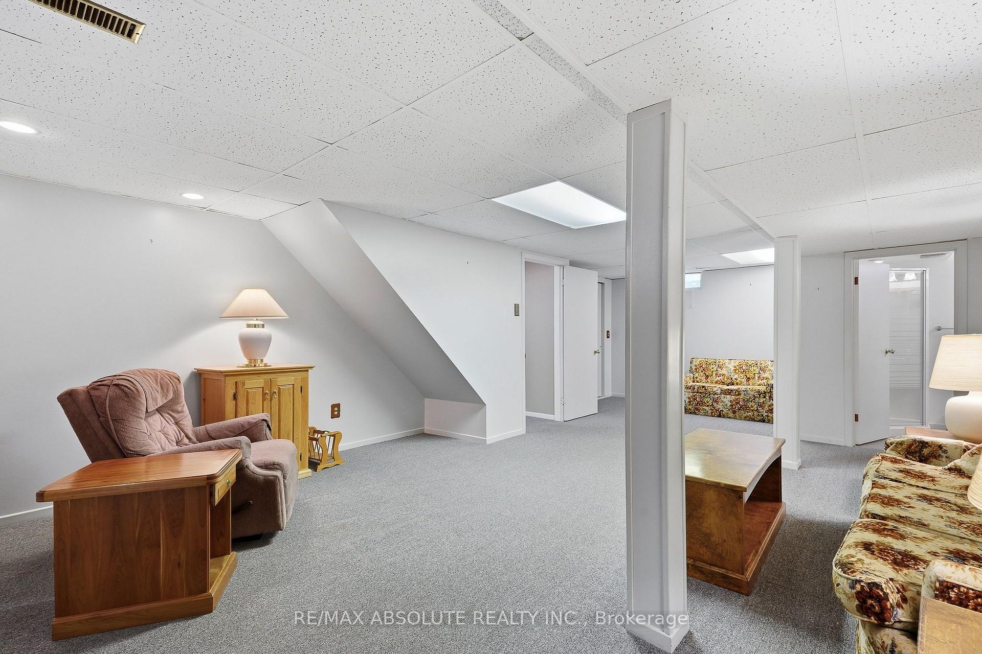 Photo 25 of 346 Galloway Drive, Ottawa, Bilberry Creek/Queenswood Heights — HOMEH