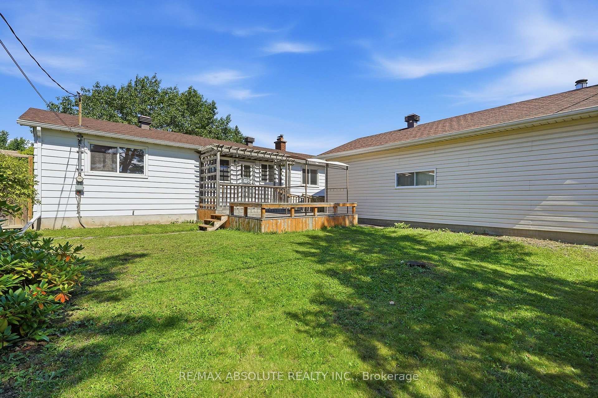 Photo 31 of 346 Galloway Drive, Ottawa, Bilberry Creek/Queenswood Heights — HOMEH