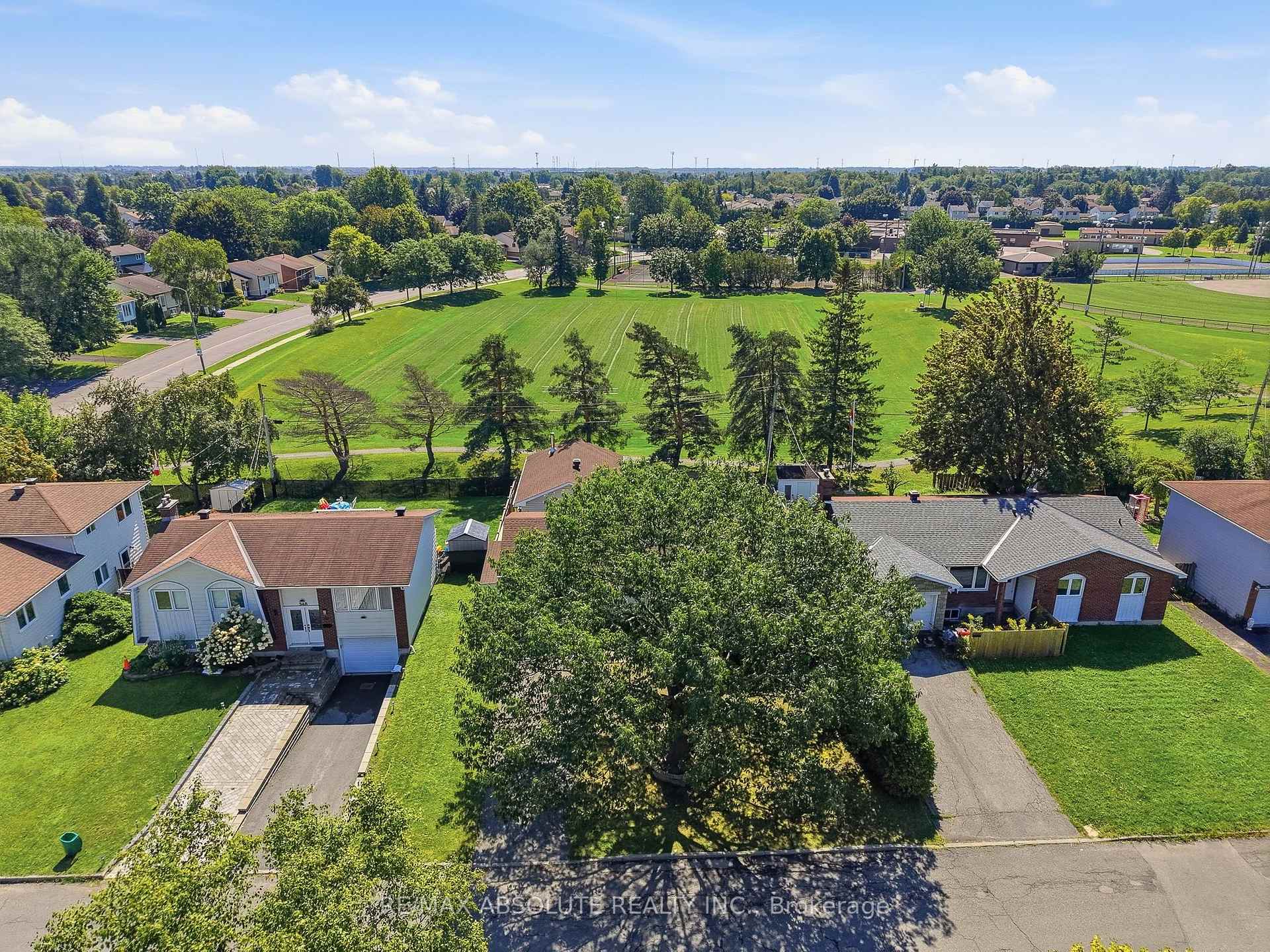 Photo 33 of 346 Galloway Drive, Ottawa, Bilberry Creek/Queenswood Heights — HOMEH