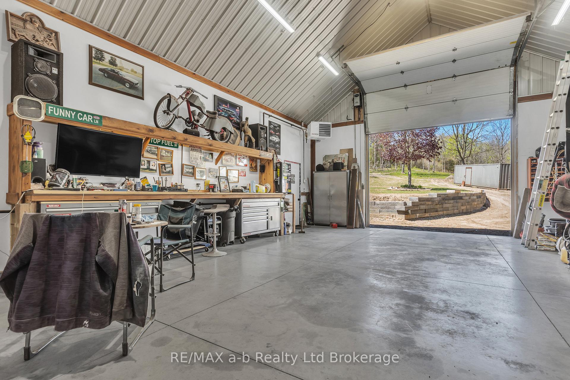 Photo 5 of 18 Queen Street E, South-West Oxford, Beachville — HOMEH