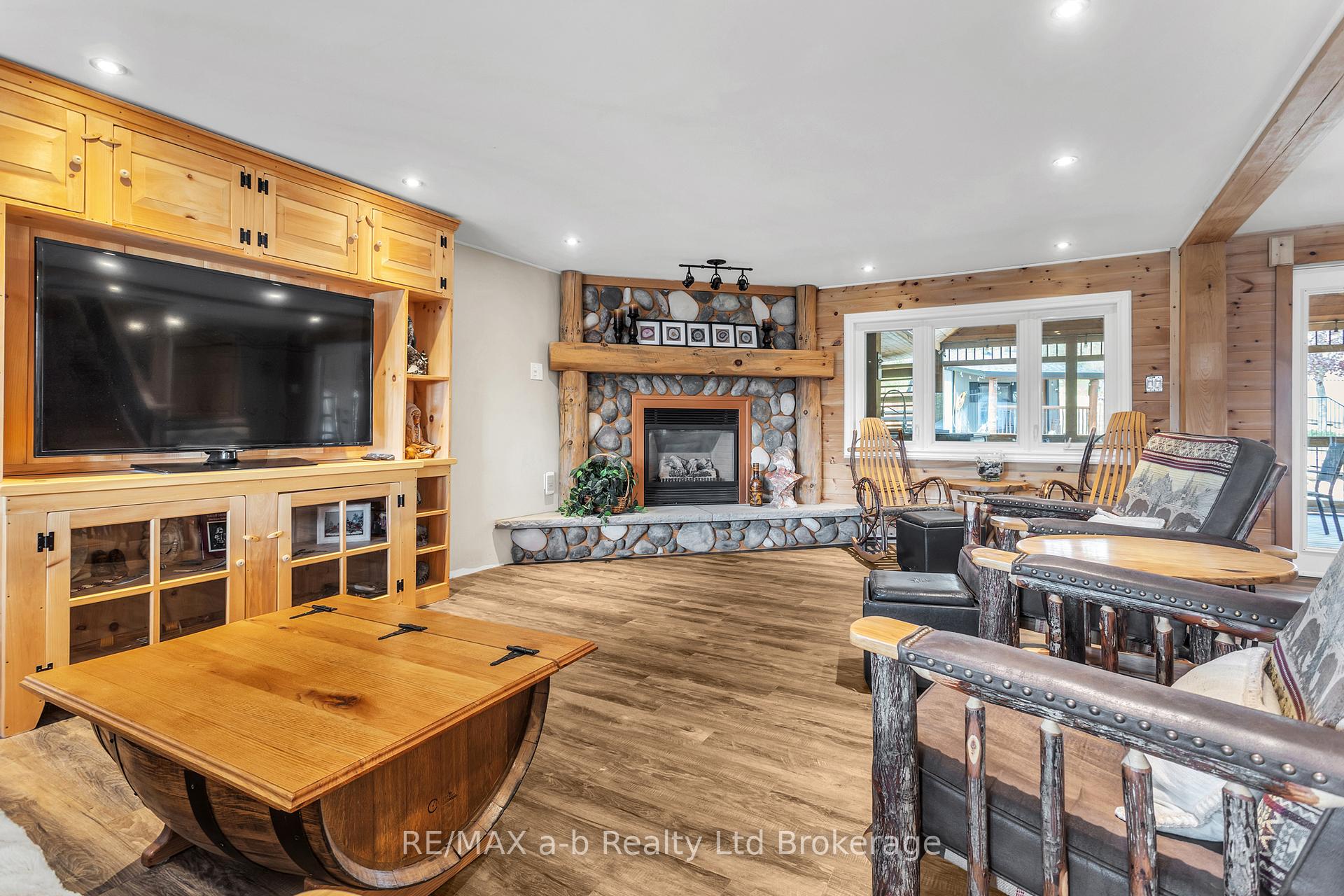 Photo 15 of 18 Queen Street E, South-West Oxford, Beachville — HOMEH