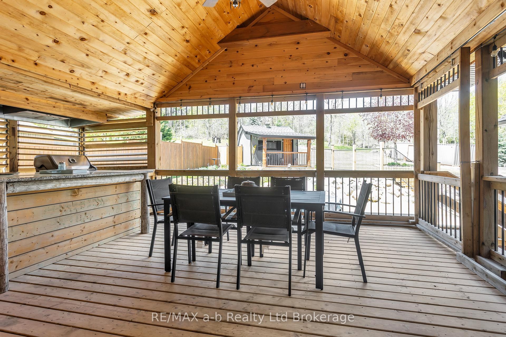 Photo 33 of 18 Queen Street E, South-West Oxford, Beachville — HOMEH
