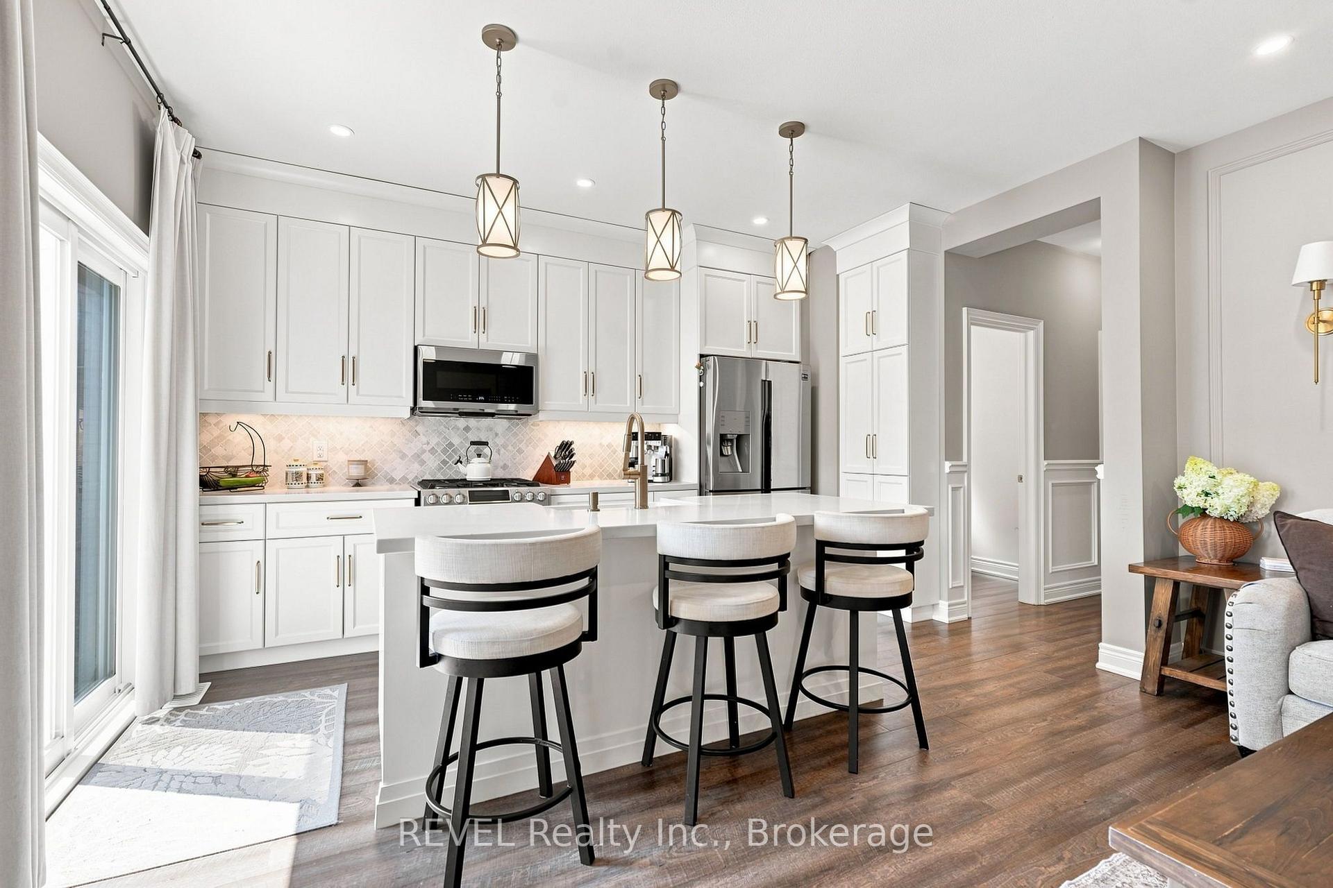 Photo 9 of 136 Acacia Road, Pelham, Fonthill — HOMEH
