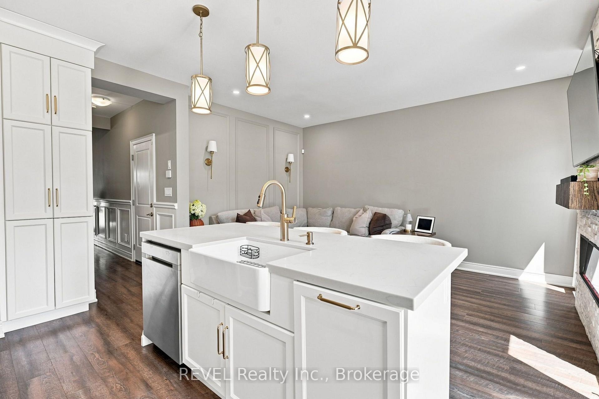Photo 11 of 136 Acacia Road, Pelham, Fonthill — HOMEH
