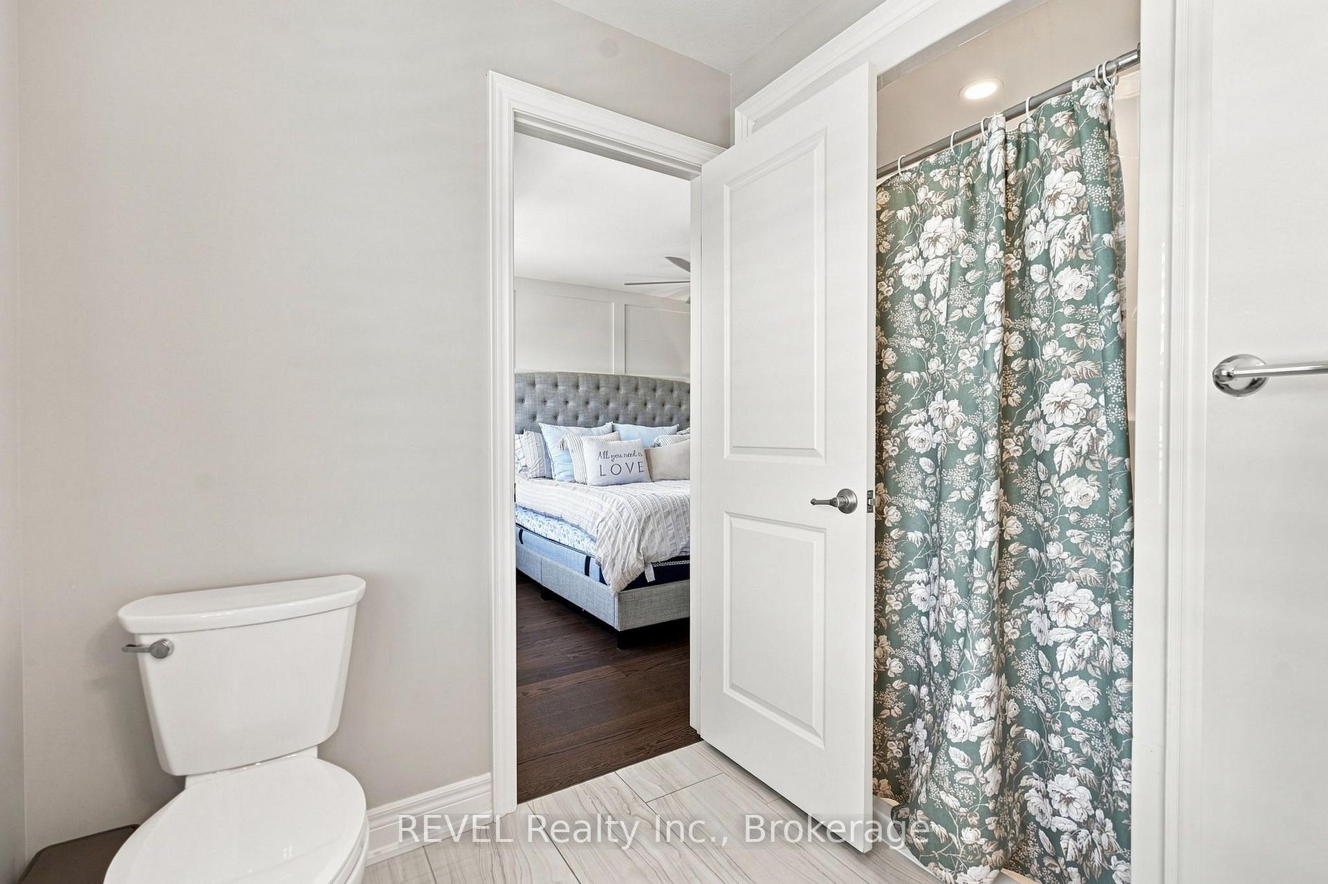Photo 21 of 136 Acacia Road, Pelham, Fonthill — HOMEH