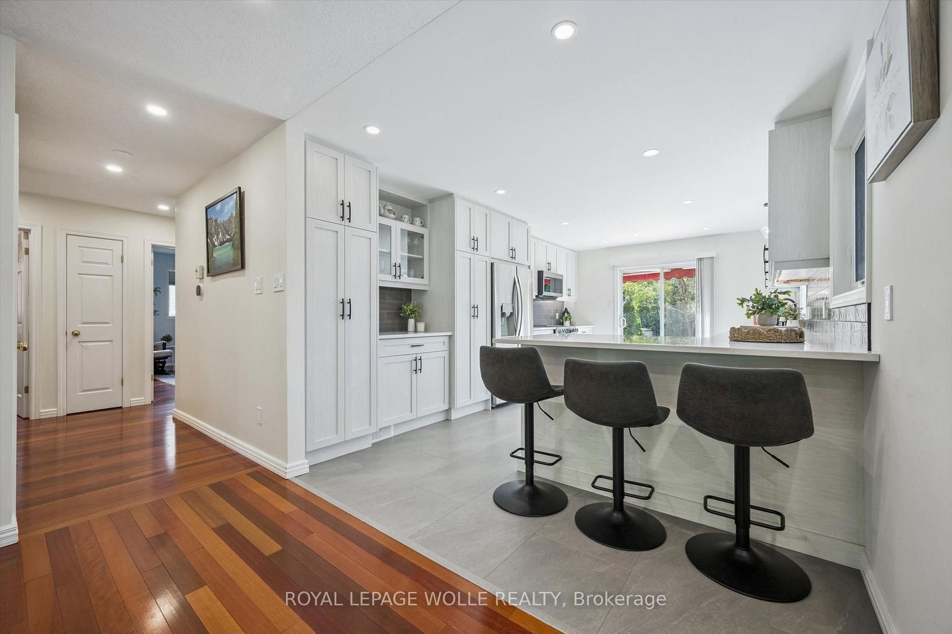 Photo 9 of 99 Westcliff Way, Cambridge, Westview — HOMEH
