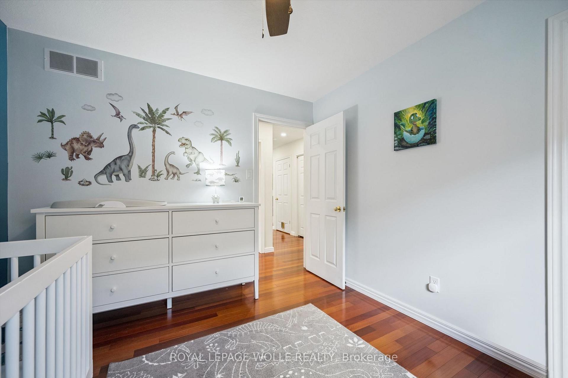 Photo 17 of 99 Westcliff Way, Cambridge, Westview — HOMEH