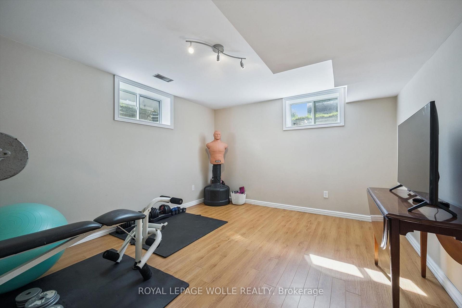 Photo 27 of 99 Westcliff Way, Cambridge, Westview — HOMEH