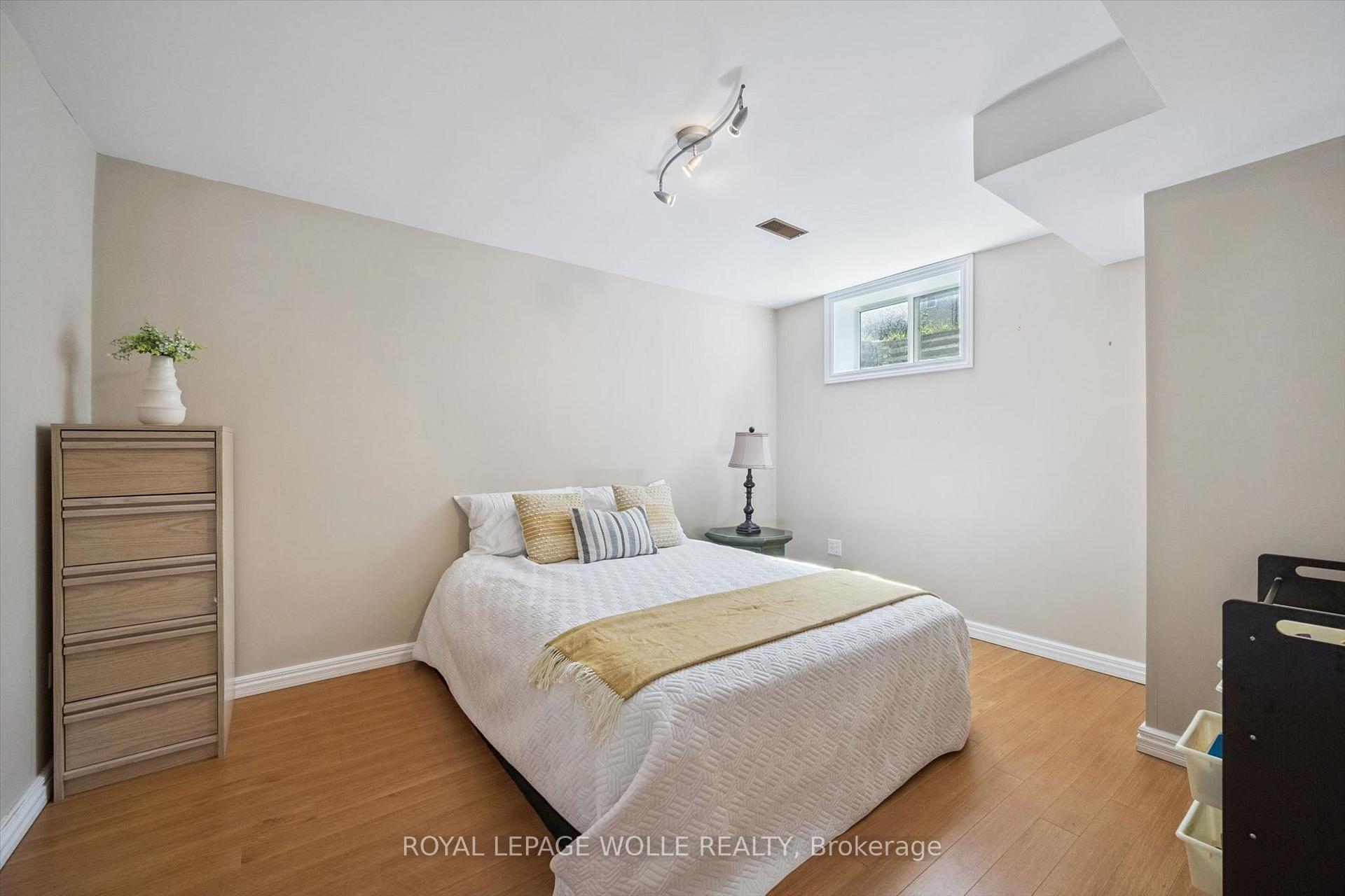 Photo 28 of 99 Westcliff Way, Cambridge, Westview — HOMEH