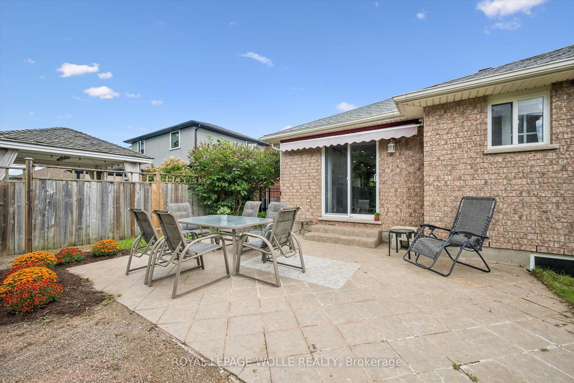 Photo 31 of 99 Westcliff Way, Cambridge, Westview — HOMEH