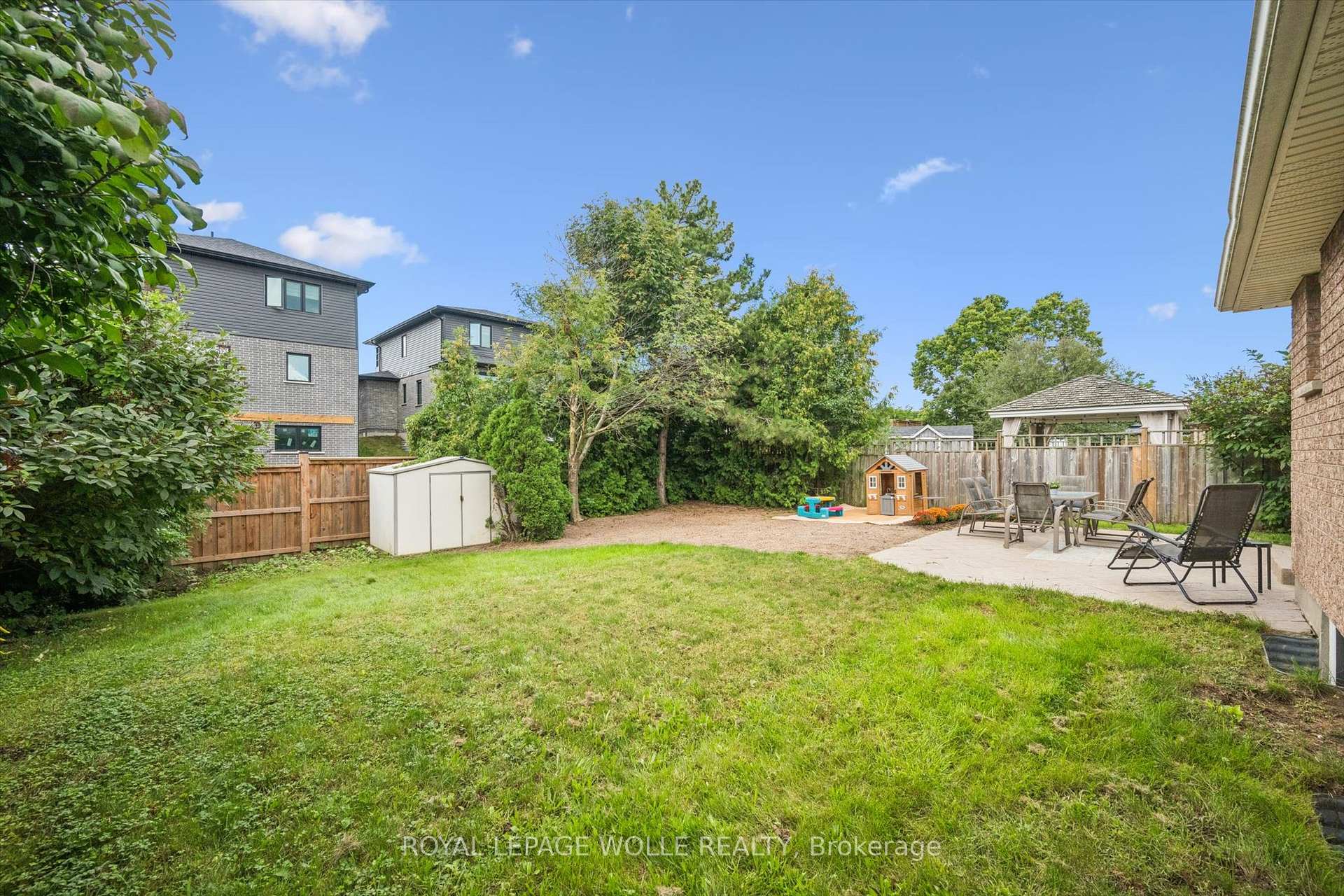 Photo 32 of 99 Westcliff Way, Cambridge, Westview — HOMEH