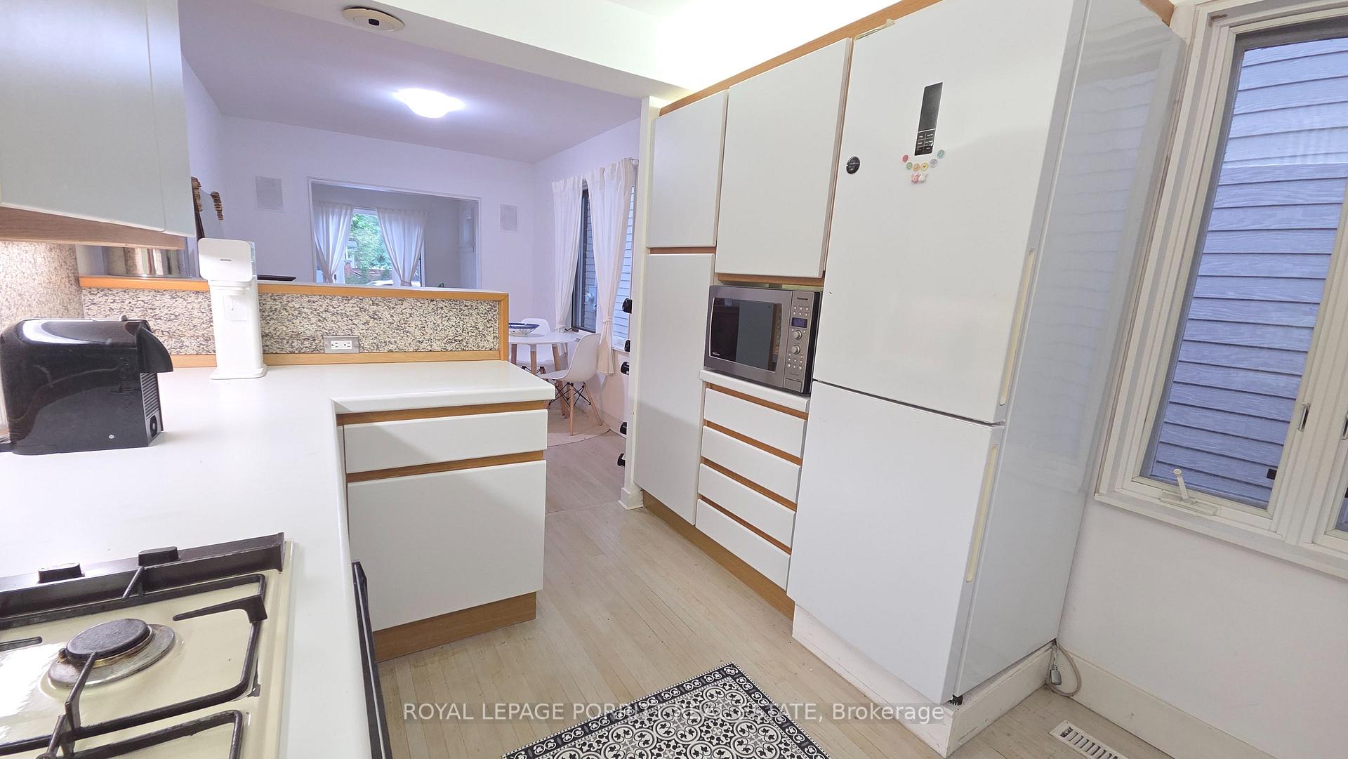 Photo 12 of 51 Thirty Sixth Street, Etobicoke, Long Branch — HOMEH