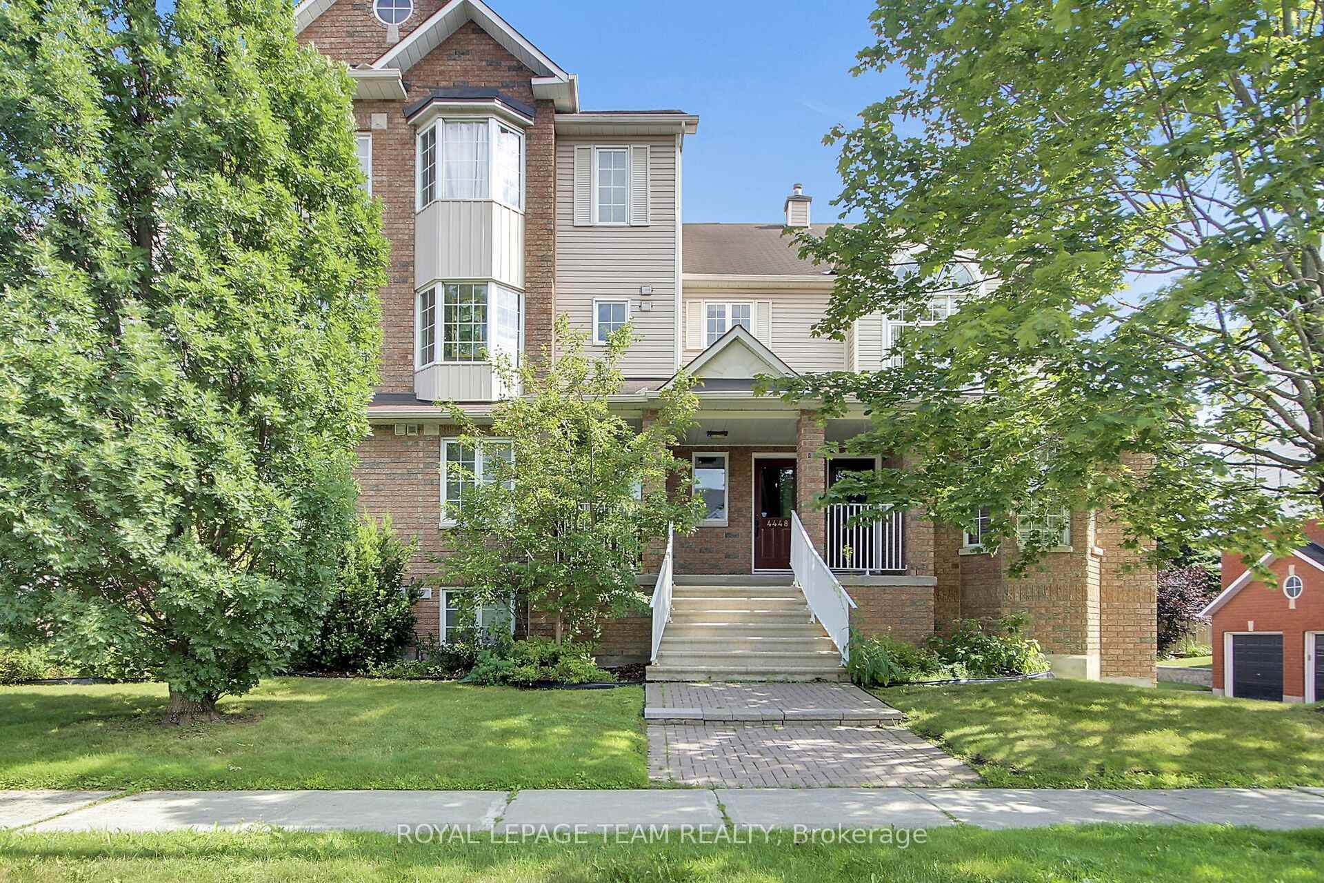 Photo of Unit 7, 4448 Harper Avenue