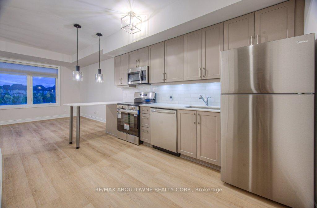 Photo 7 of Unit 321, 3078 Sixth Line, Oakville, Glenorchy — HOMEH