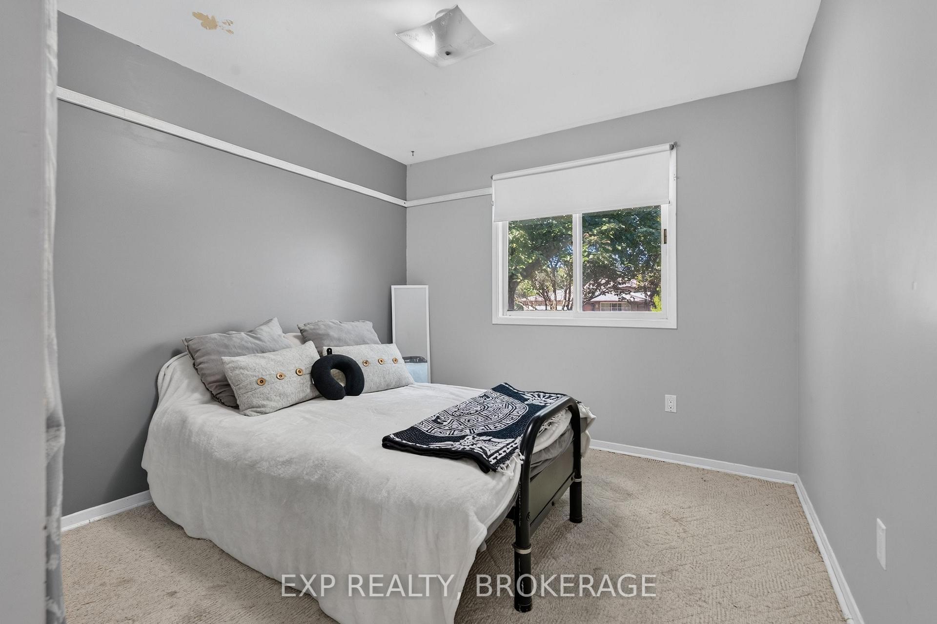Photo 21 of 920 Safari Drive, Kingston, North of Taylor-Kidd Blvd — HOMEH