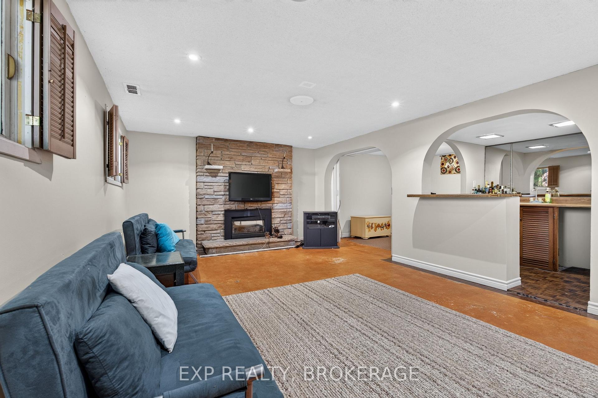 Photo 23 of 920 Safari Drive, Kingston, North of Taylor-Kidd Blvd — HOMEH