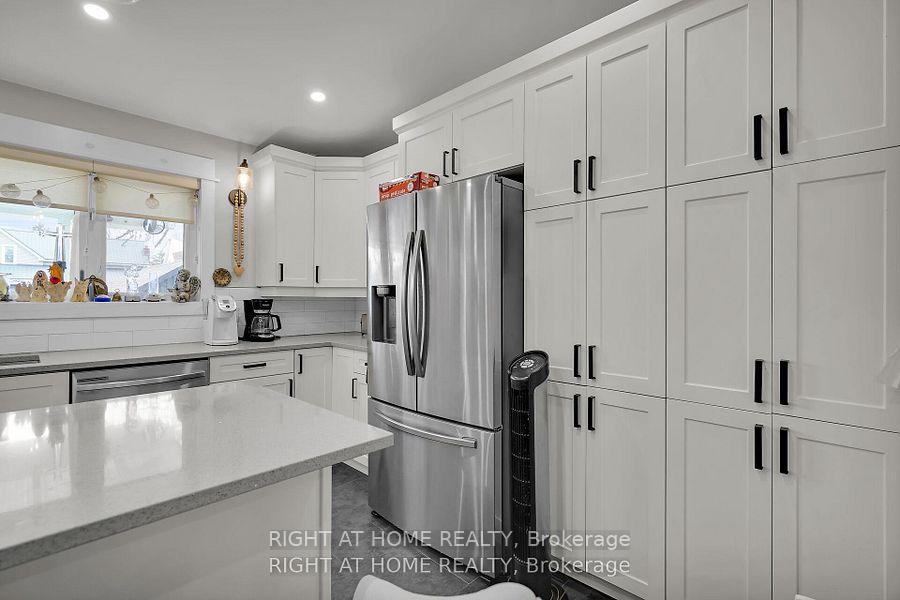 Photo 8 of 7 Myrtle Street, St. Thomas — HOMEH