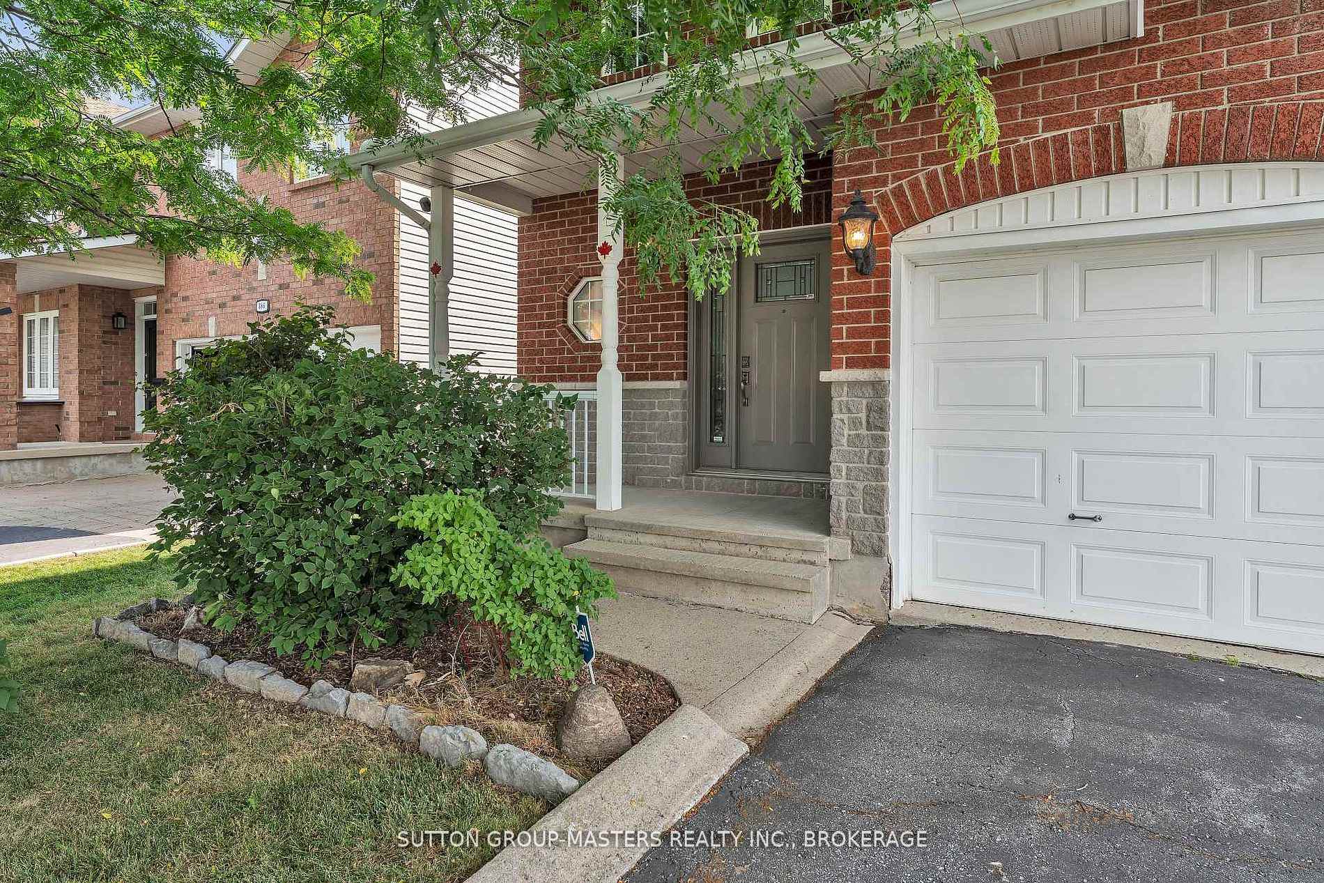 Photo 3 of 384 Emerald Street, Kingston, City Northwest — HOMEH