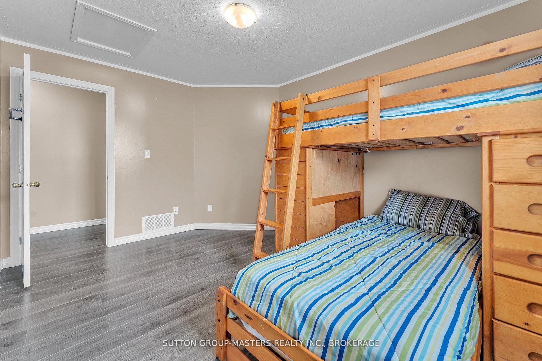 Photo 26 of 384 Emerald Street, Kingston, City Northwest — HOMEH