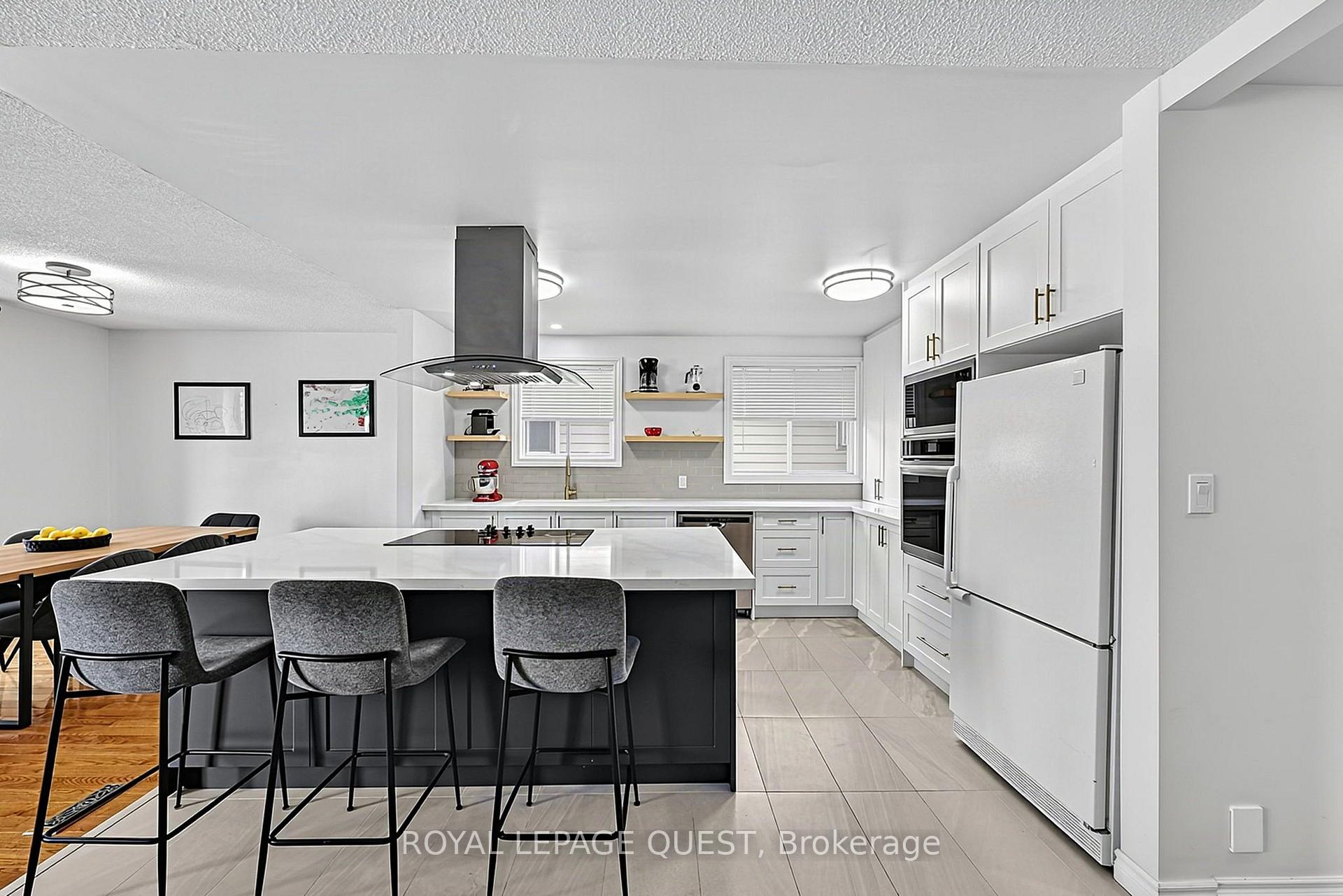 Photo 10 of 453 Mooney Crescent, Orillia — HOMEH