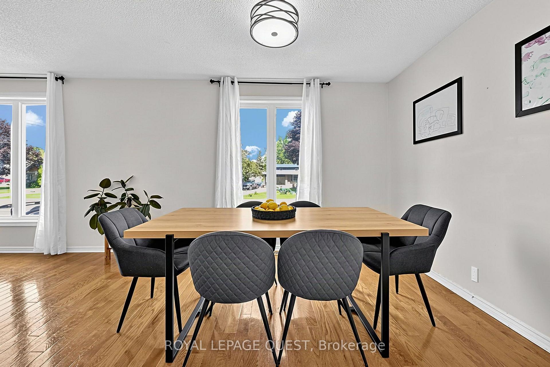 Photo 12 of 453 Mooney Crescent, Orillia — HOMEH