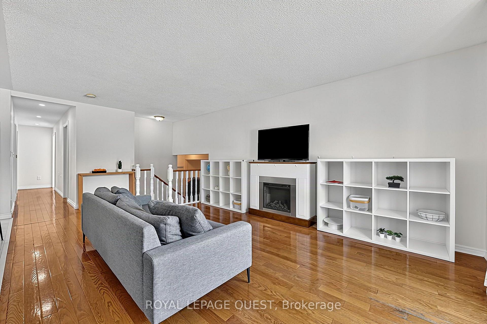 Photo 15 of 453 Mooney Crescent, Orillia — HOMEH