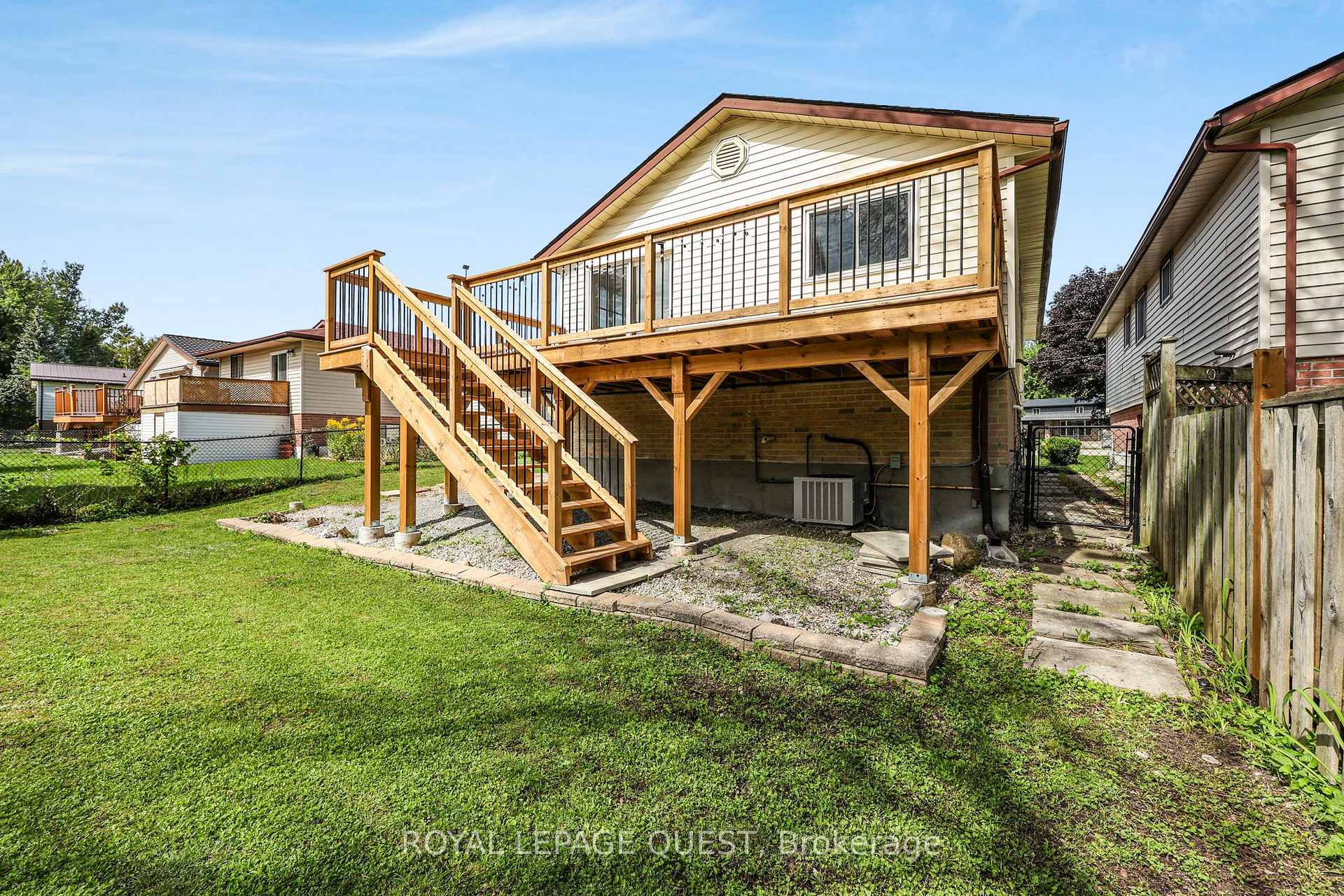 Photo 29 of 453 Mooney Crescent, Orillia — HOMEH