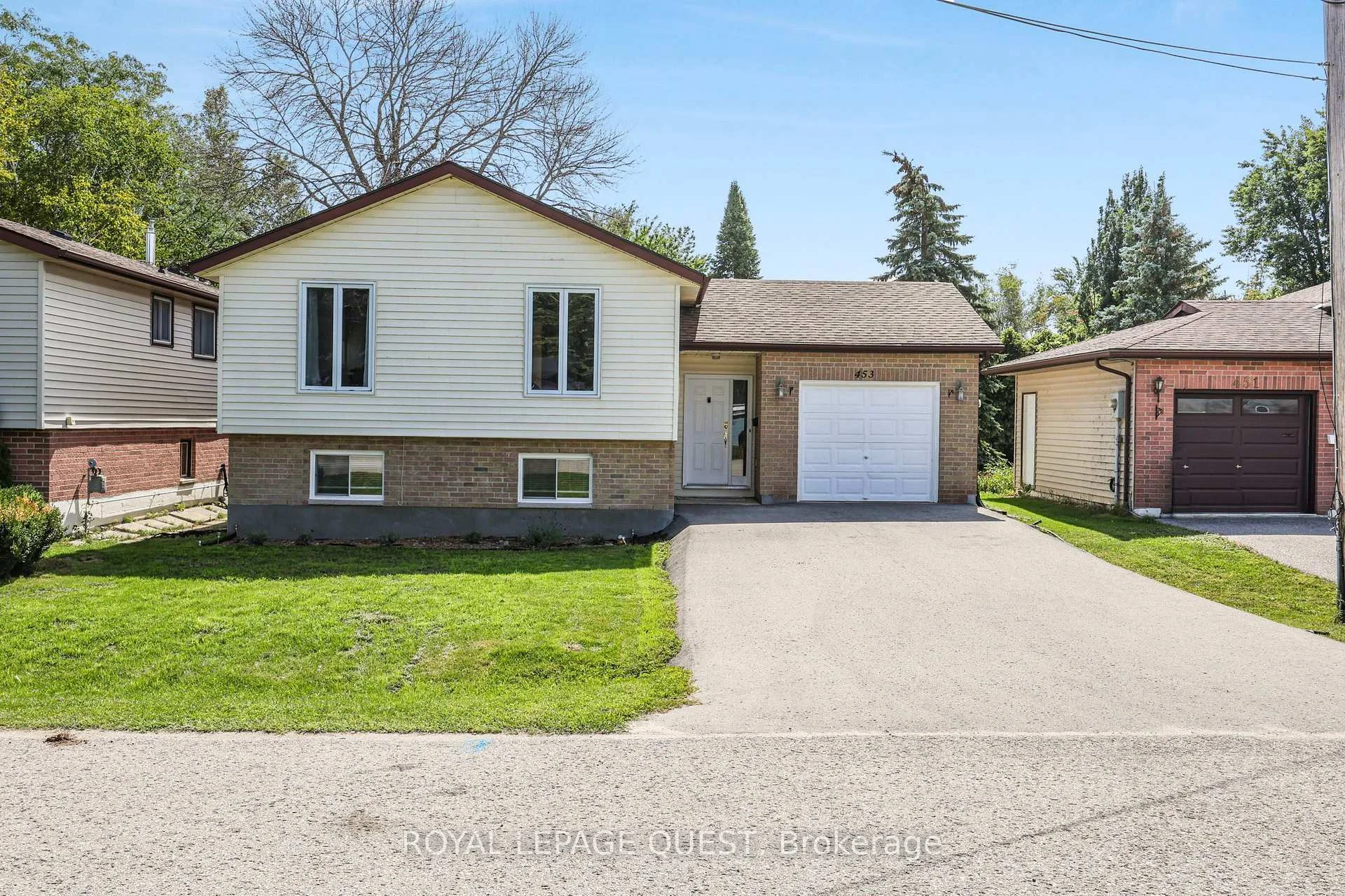 Photo of 453 Mooney Crescent
