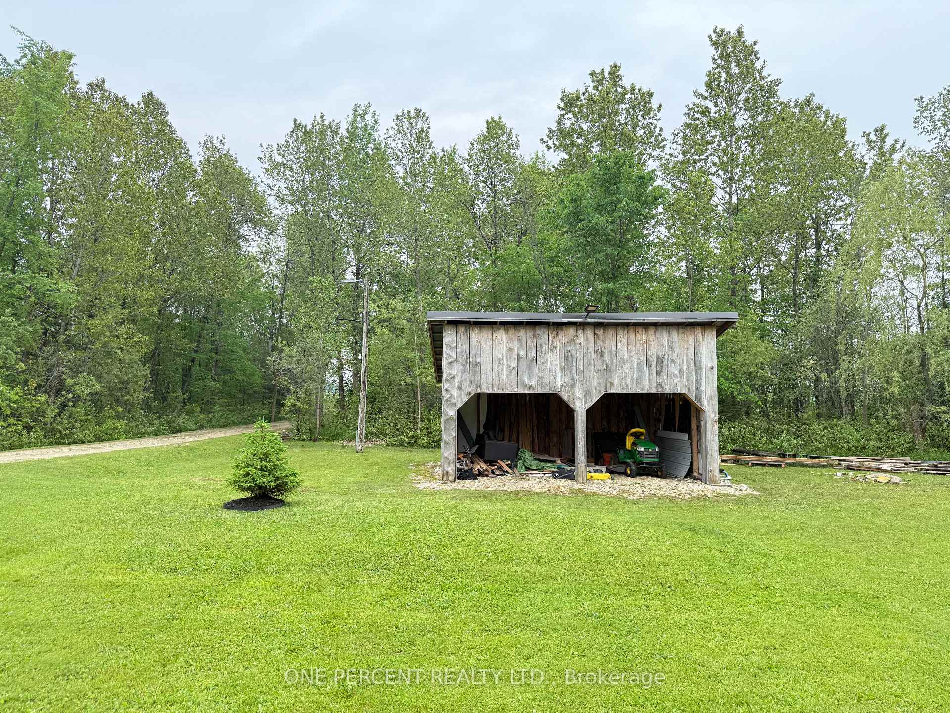 Photo 7 of 145269 Southgate Rd 14, Southgate — HOMEH