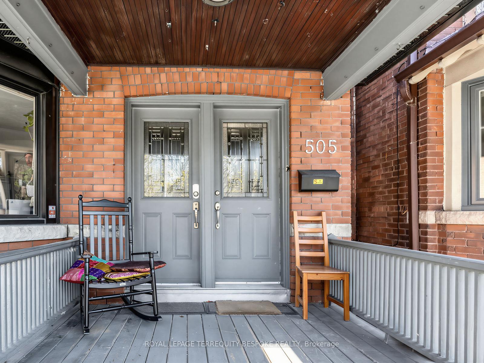 Photo 3 of 505 Parkside Drive, Toronto, High Park-Swansea — HOMEH