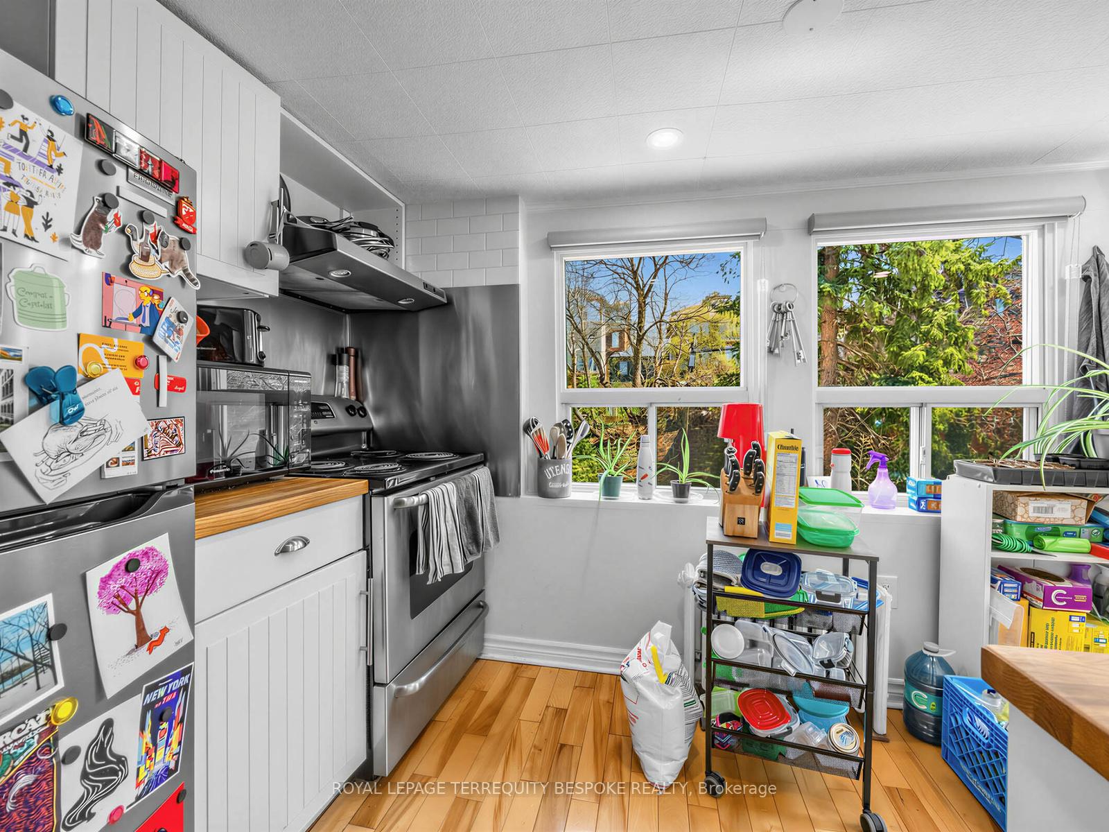 Photo 10 of 505 Parkside Drive, Toronto, High Park-Swansea — HOMEH