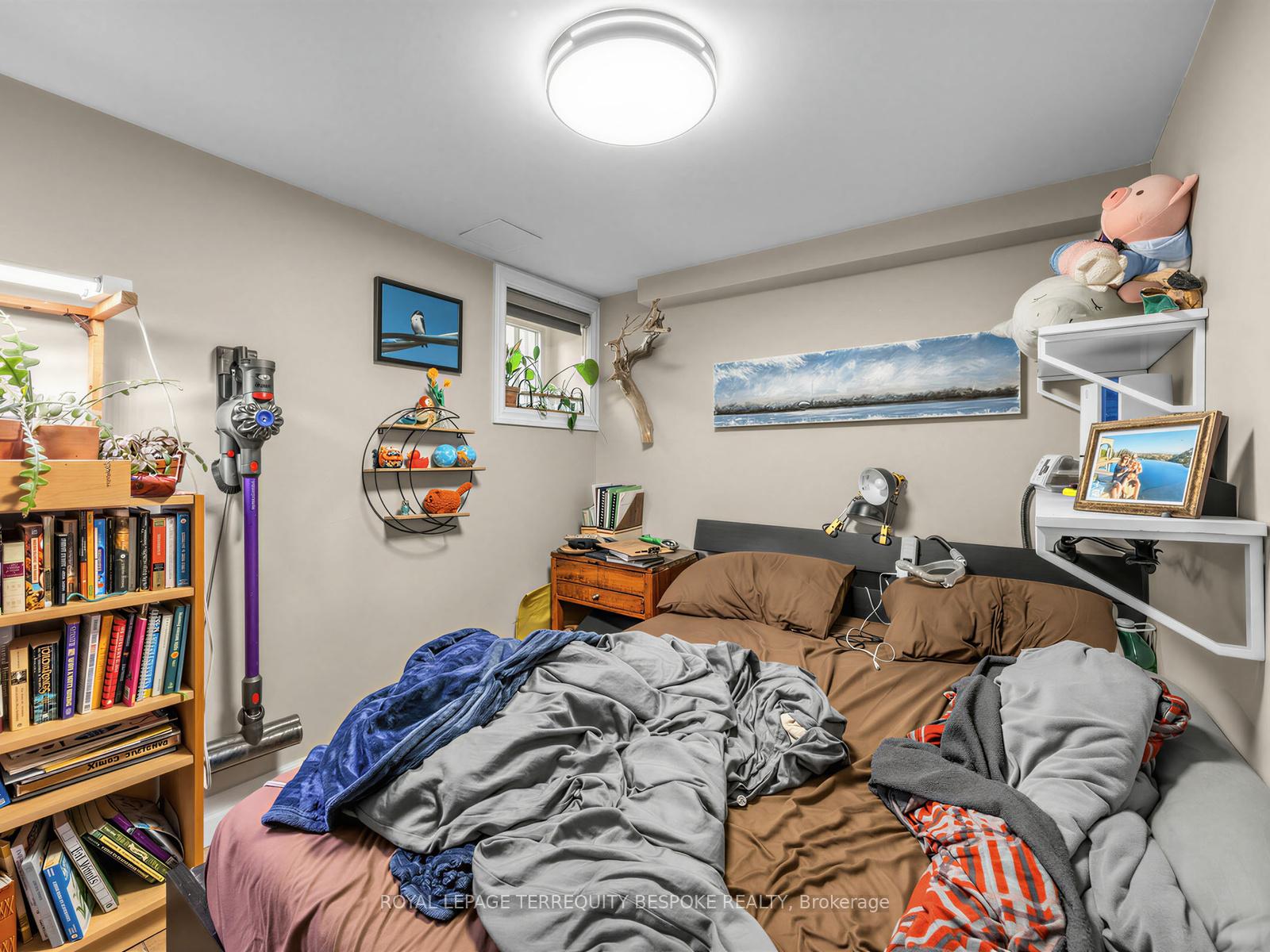 Photo 34 of 505 Parkside Drive, Toronto, High Park-Swansea — HOMEH