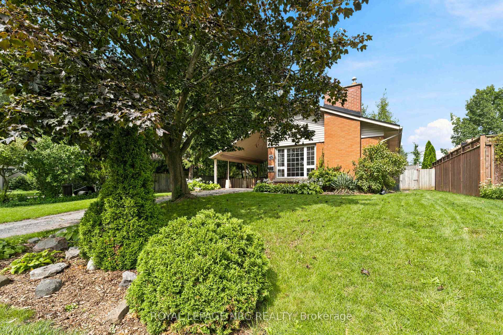 Photo 2 of 45 Woodcroft Crescent, Welland, Prince Charles — HOMEH