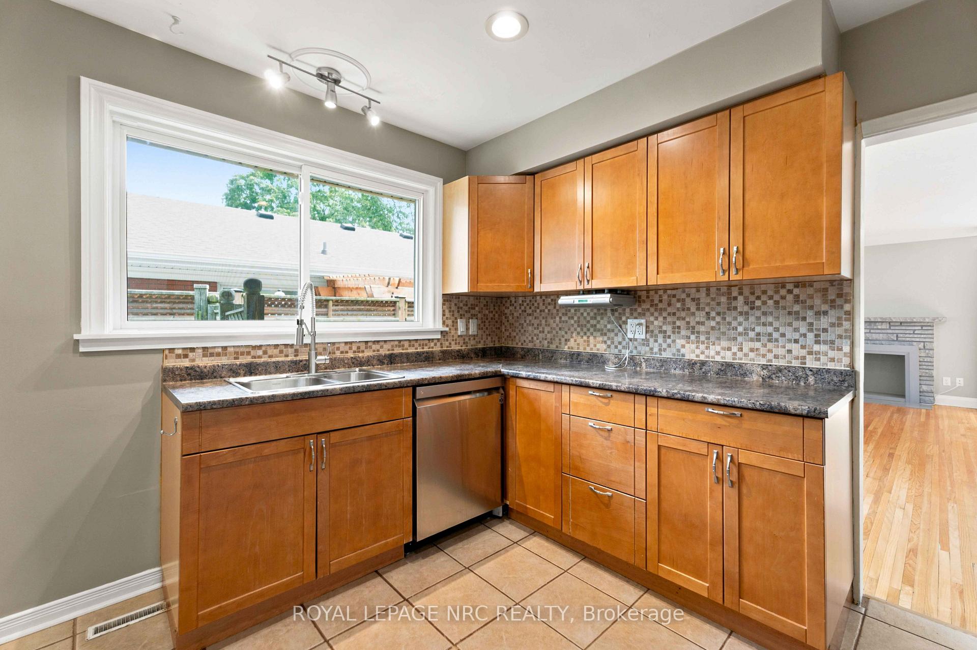 Photo 14 of 45 Woodcroft Crescent, Welland, Prince Charles — HOMEH