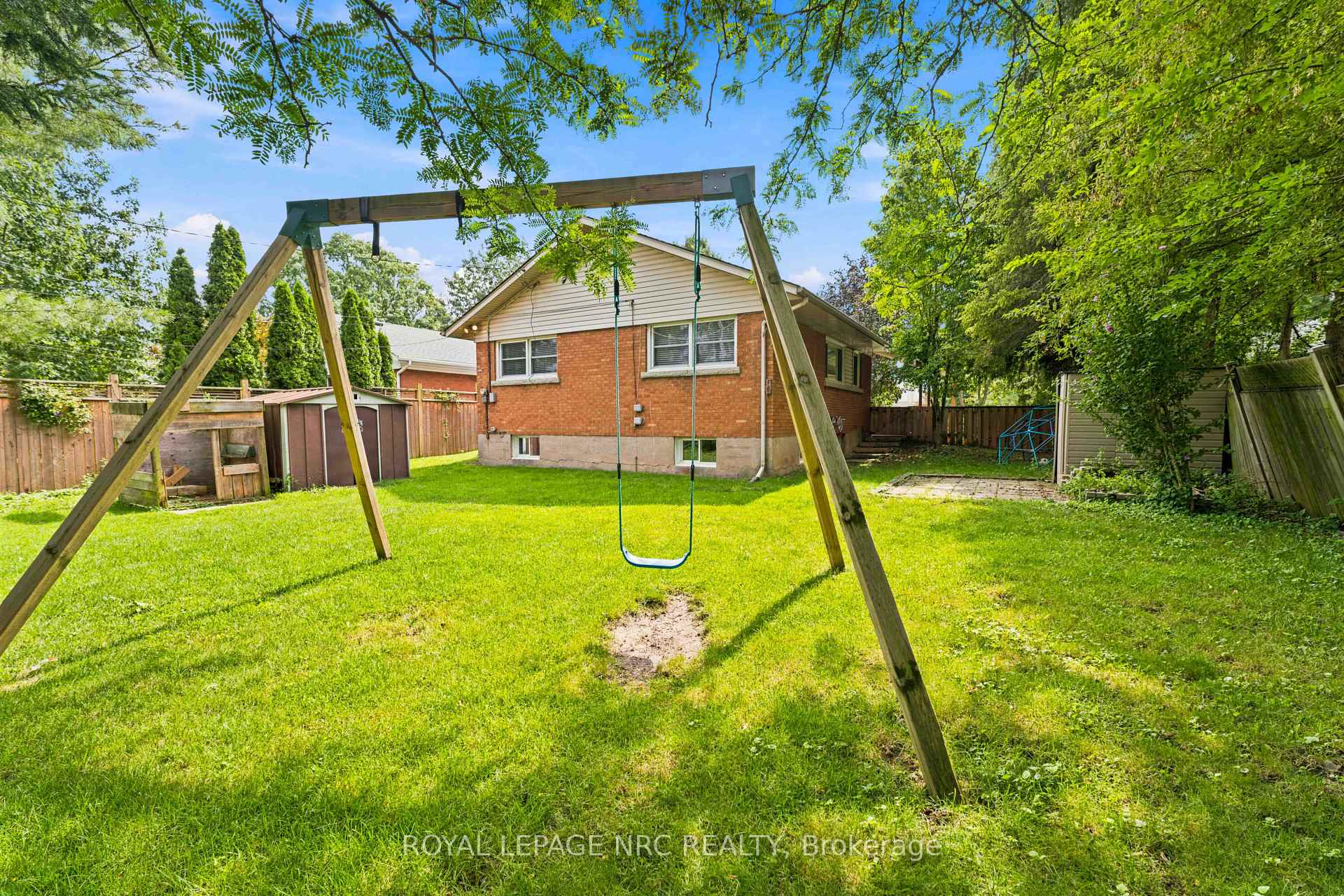 Photo 44 of 45 Woodcroft Crescent, Welland, Prince Charles — HOMEH