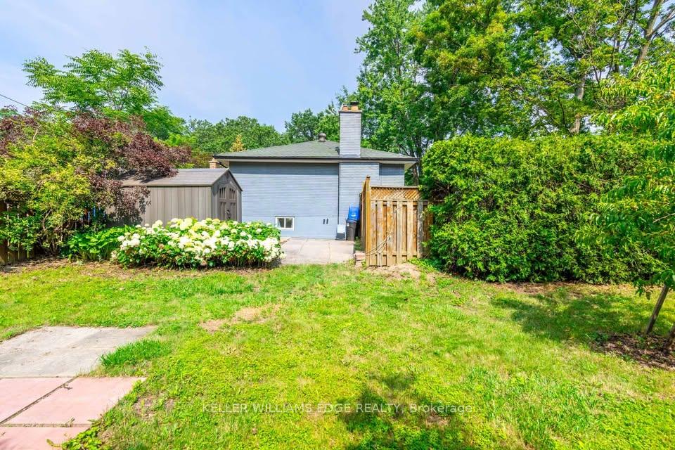 Photo 16 of Unit MAIN, 1310 Princeton Crescent, Burlington, Mountainside — HOMEH