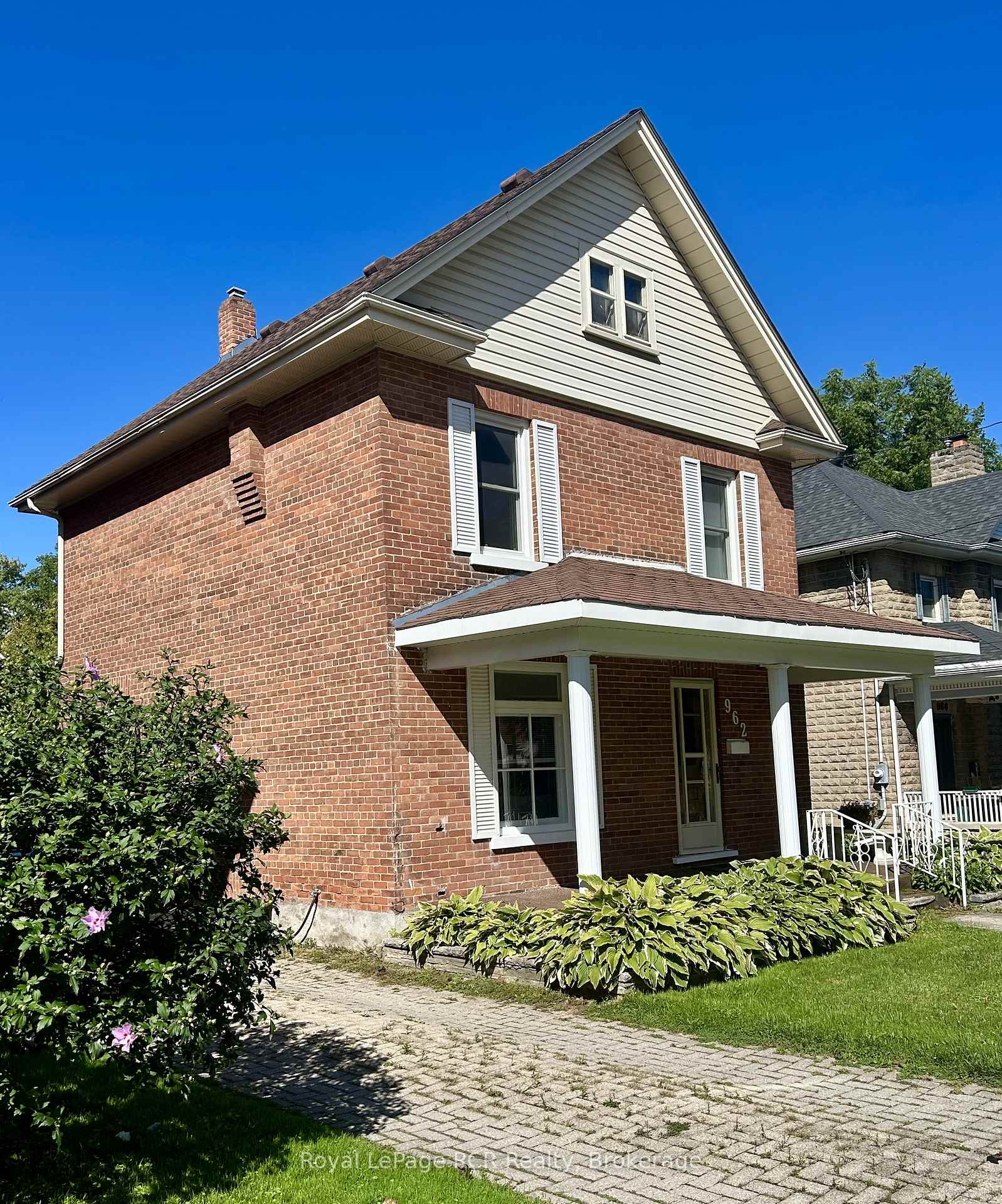 Photo 1 of 962 7th Avenue E, Owen Sound — HOMEH