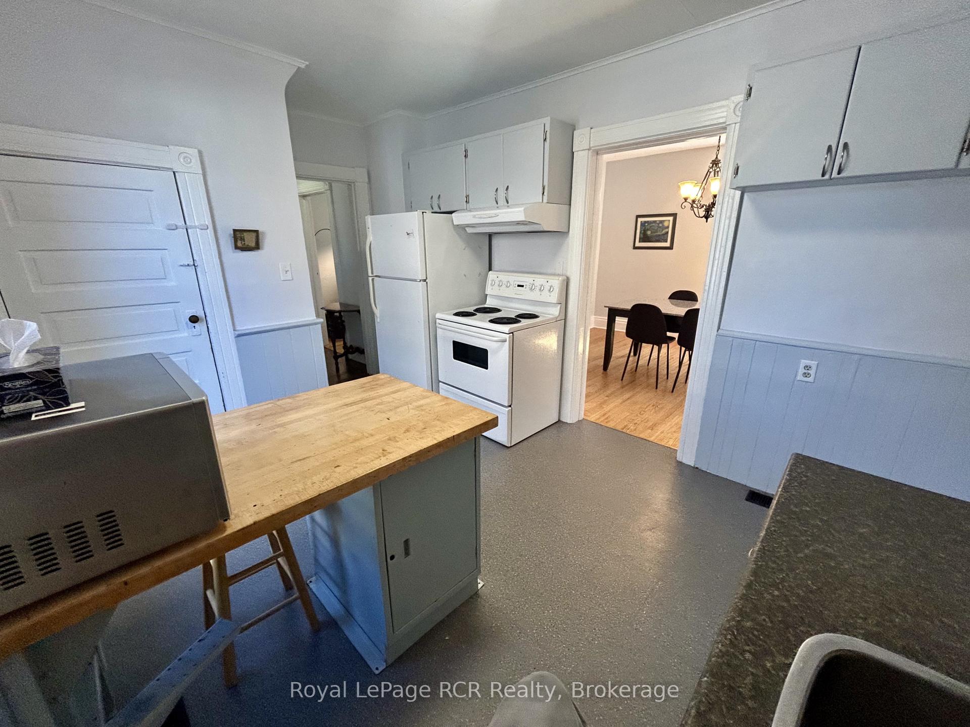 Photo 6 of 962 7th Avenue E, Owen Sound — HOMEH