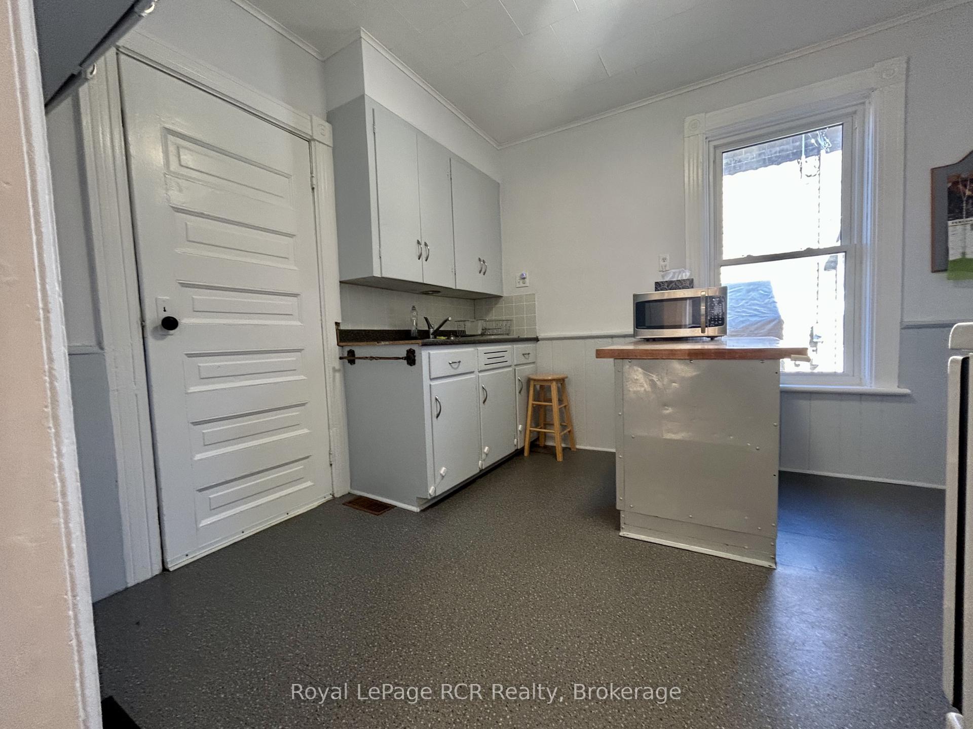 Photo 7 of 962 7th Avenue E, Owen Sound — HOMEH