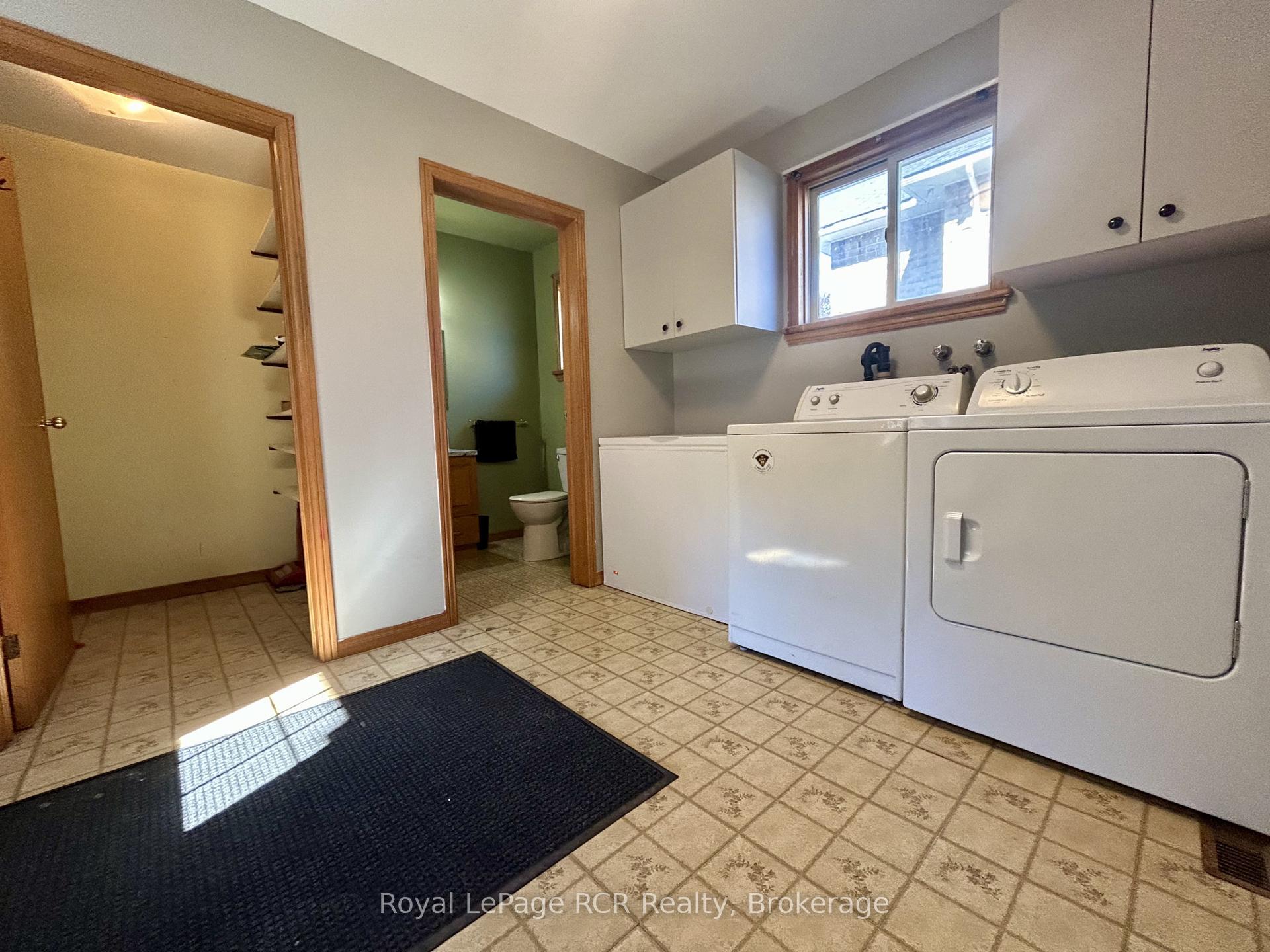 Photo 9 of 962 7th Avenue E, Owen Sound — HOMEH