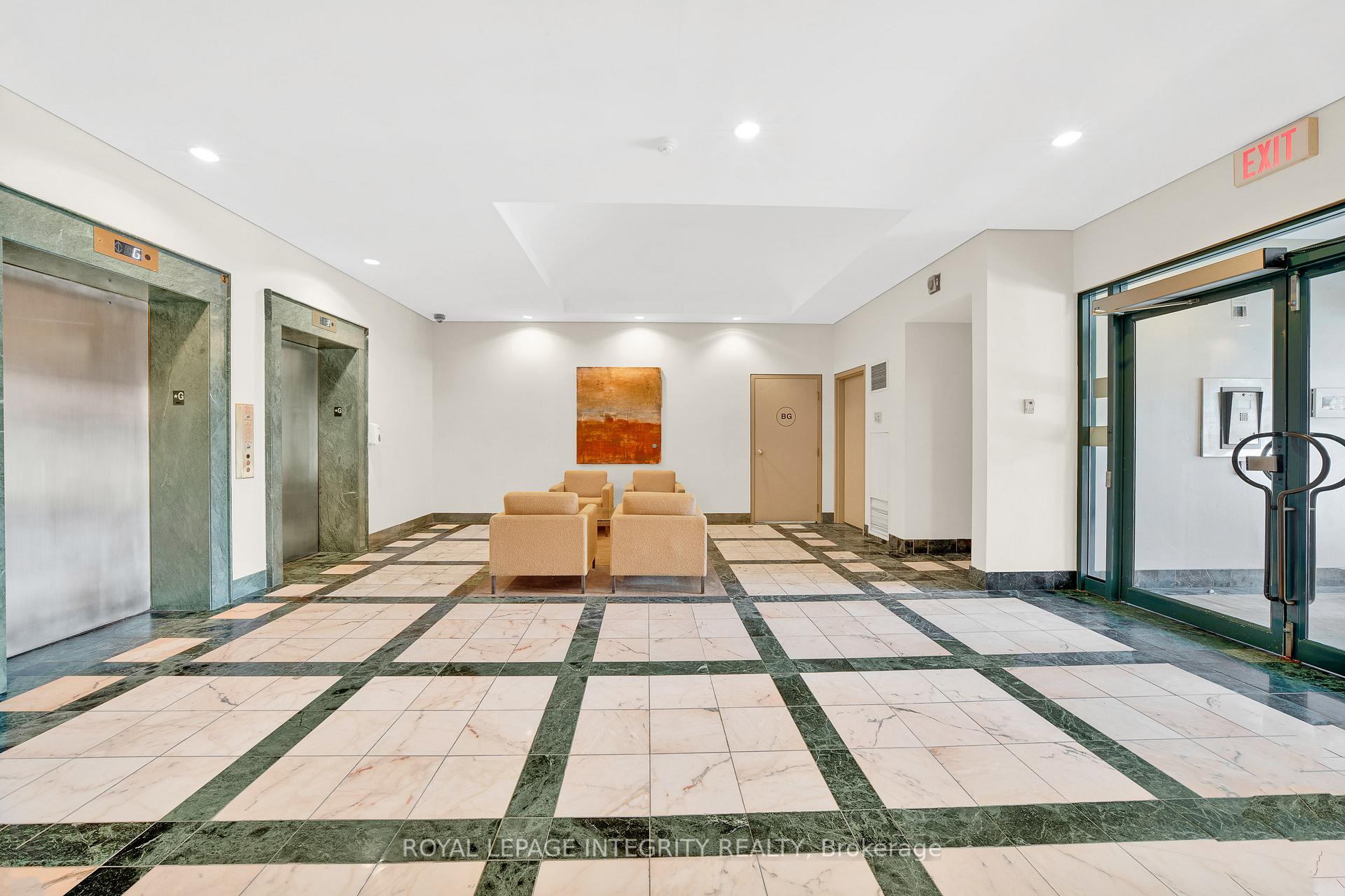 Photo 6 of Unit 217, 35 Murray Street, Ottawa, Lower Town/Byward Market — HOMEH