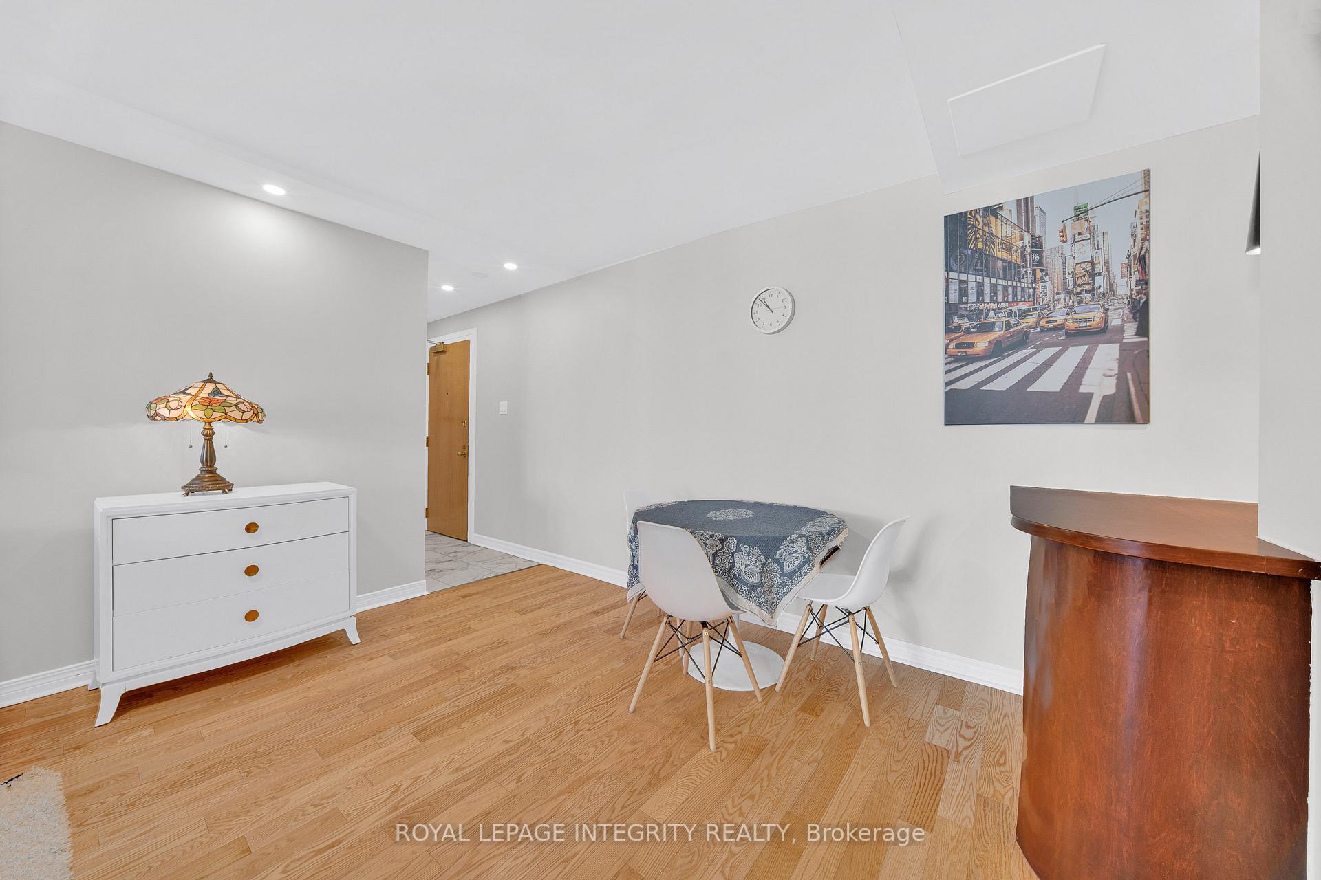 Photo 13 of Unit 217, 35 Murray Street, Ottawa, Lower Town/Byward Market — HOMEH