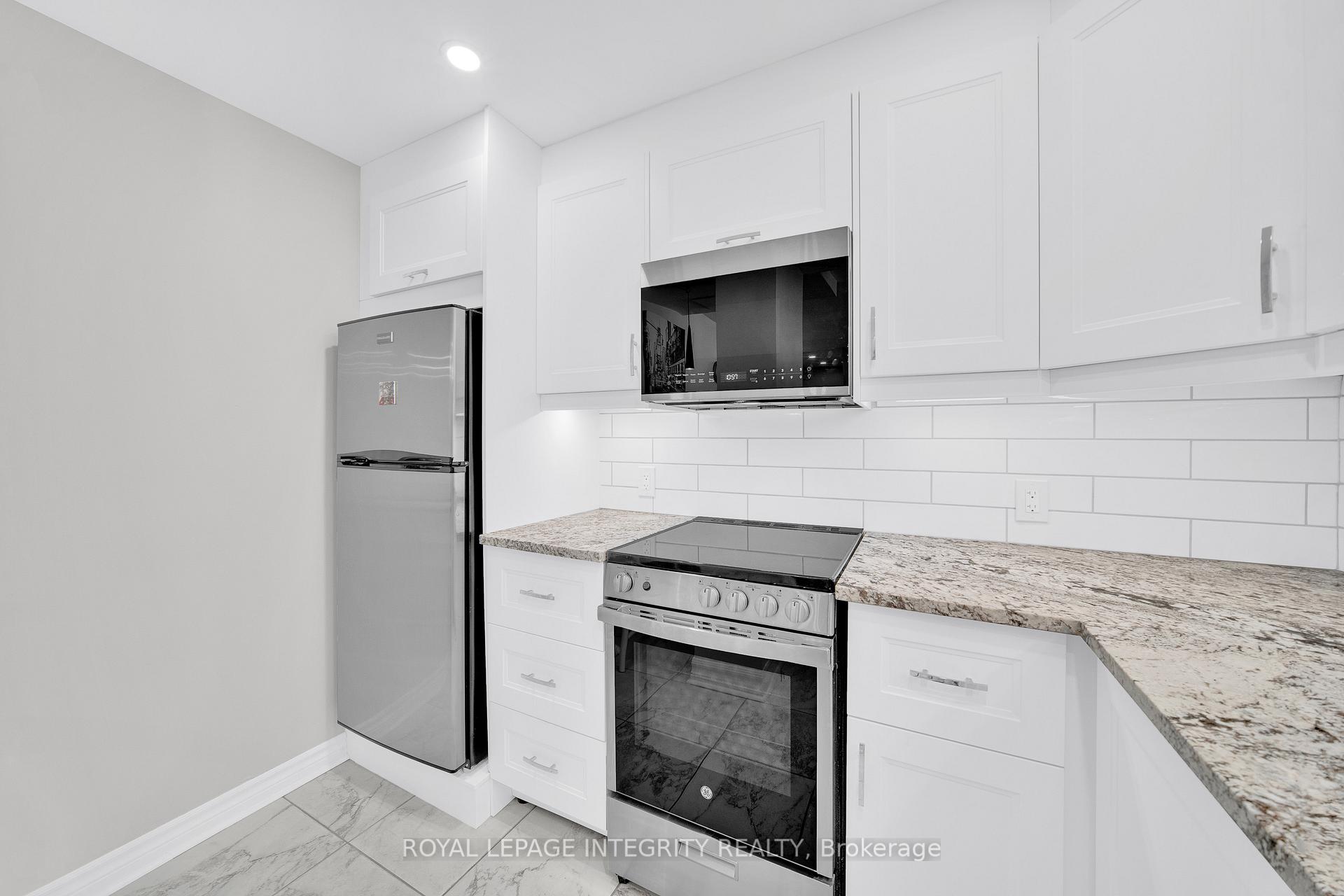 Photo 15 of Unit 217, 35 Murray Street, Ottawa, Lower Town/Byward Market — HOMEH